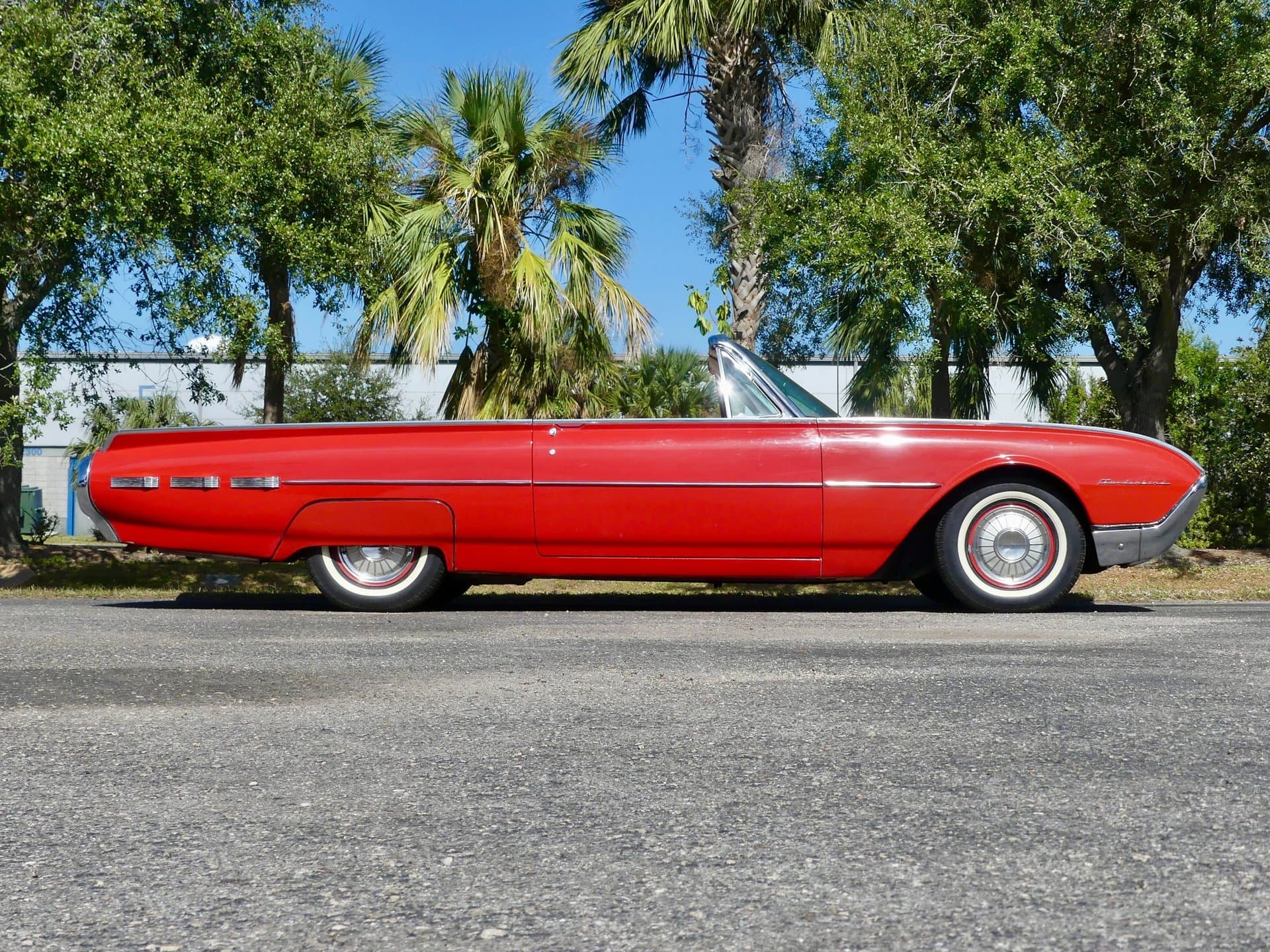 1962 Ford Thunderbird Convertible thumbnail 5