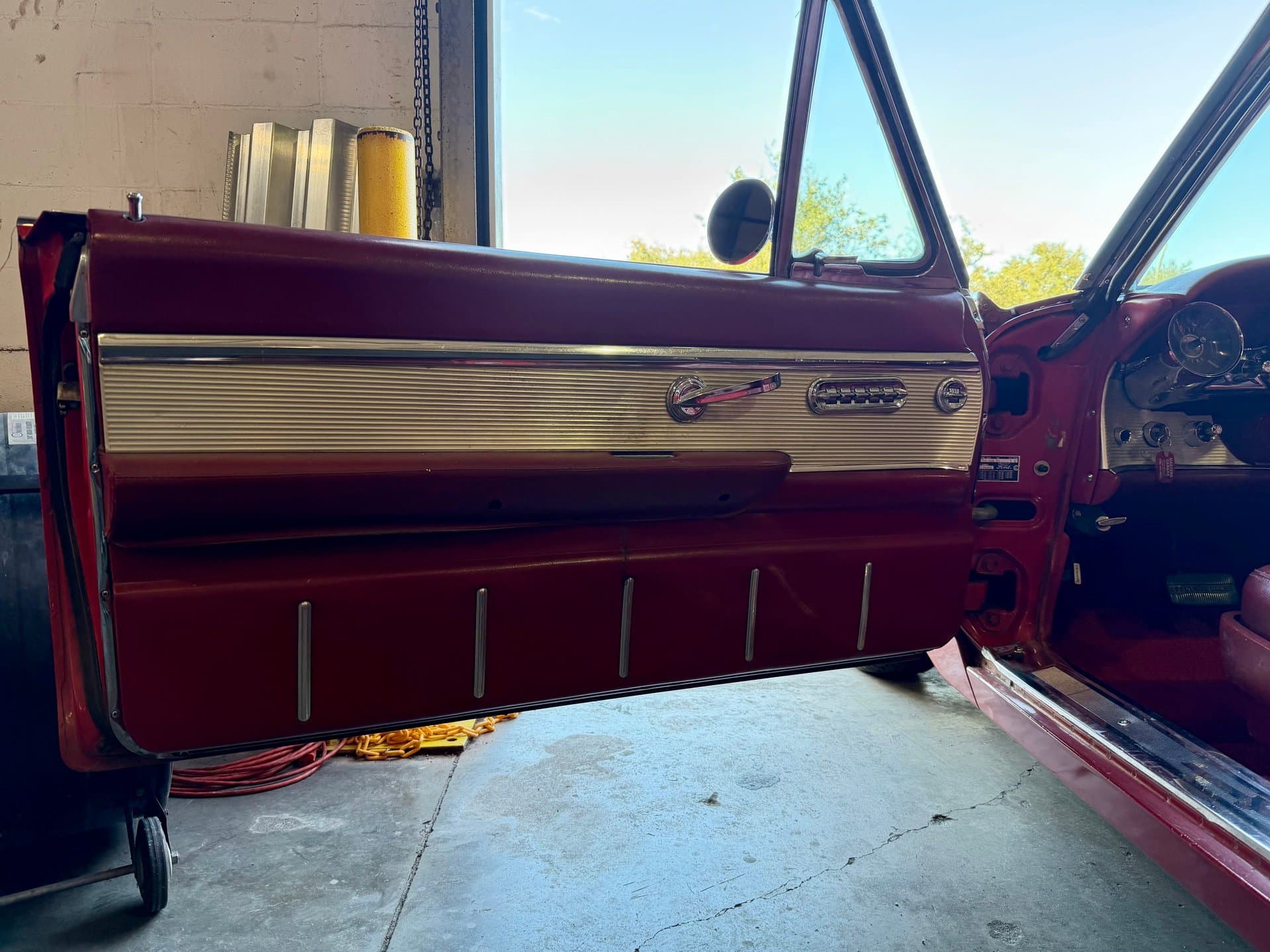 1962 Ford Thunderbird Convertible thumbnail 6