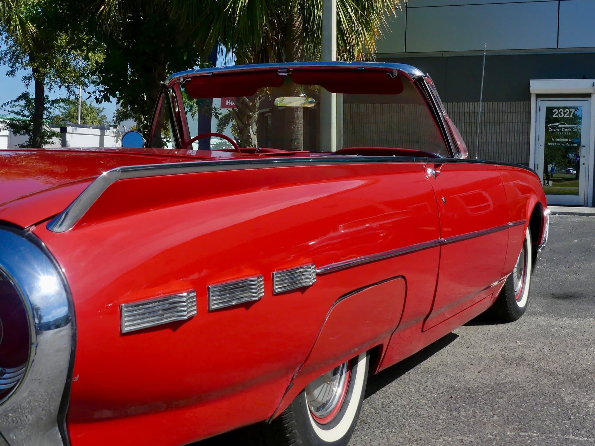 1962 Ford Thunderbird Convertible thumbnail 17