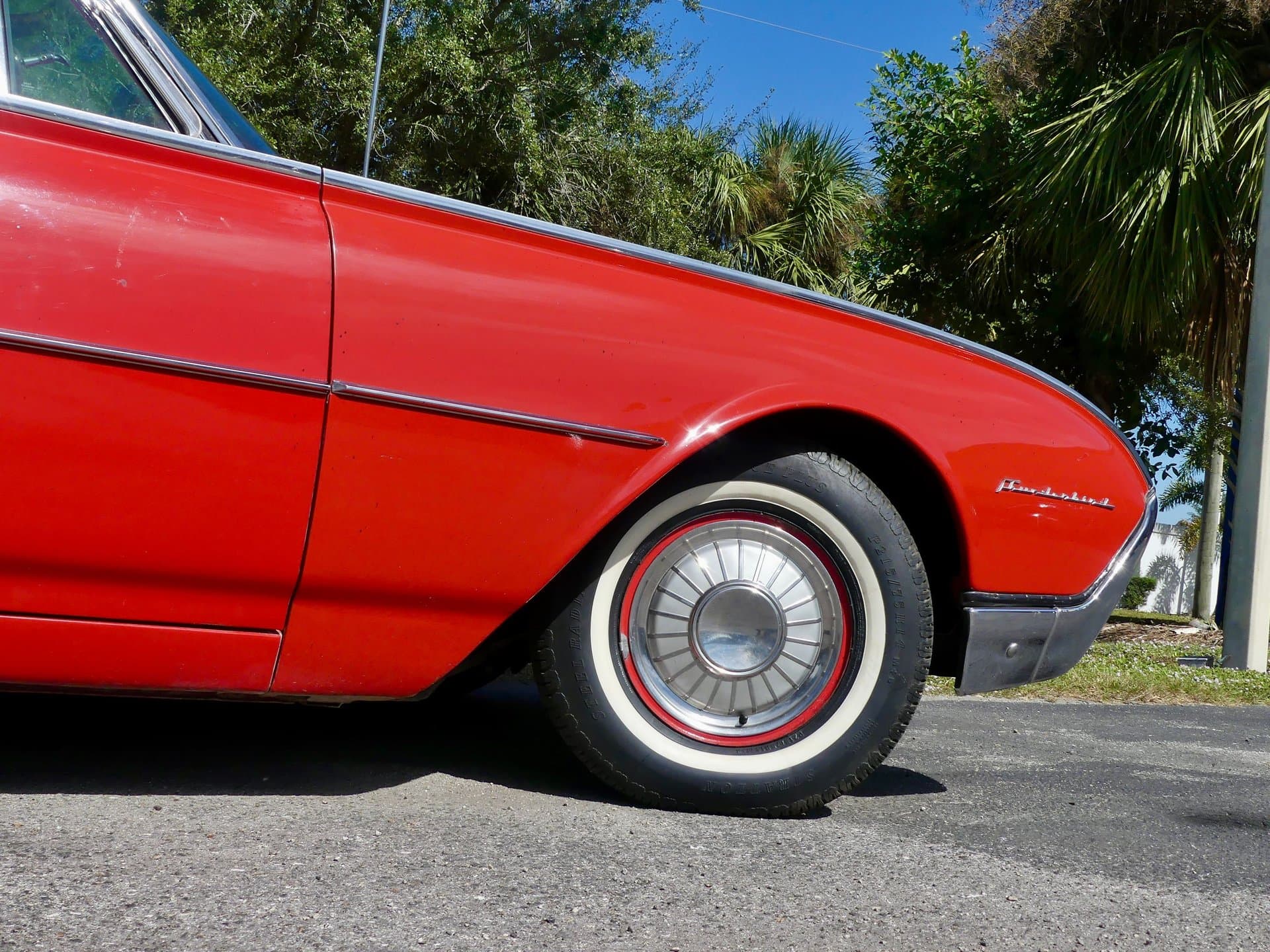 1962 Ford Thunderbird Convertible thumbnail 25