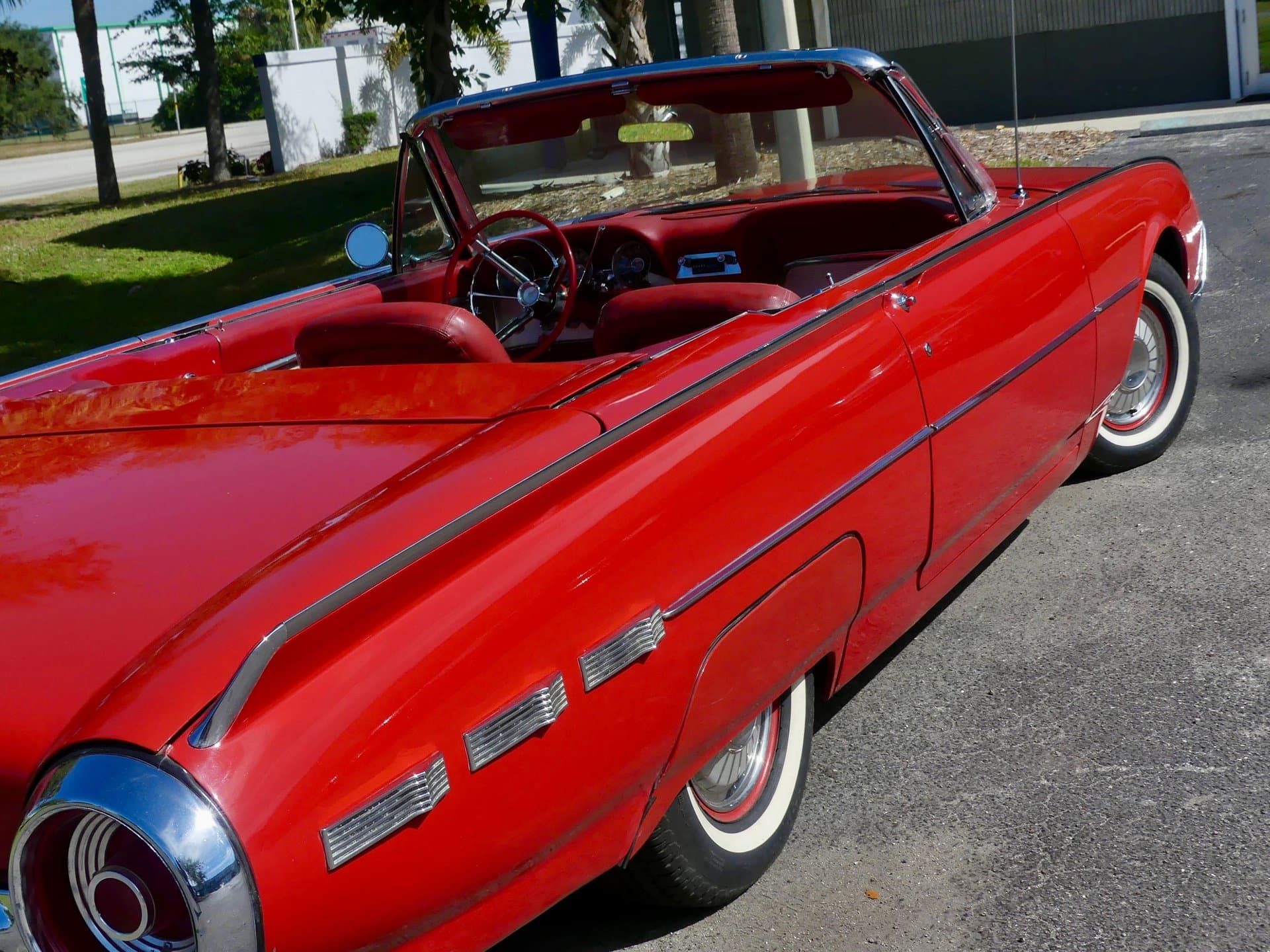 1962 Ford Thunderbird Convertible thumbnail 26