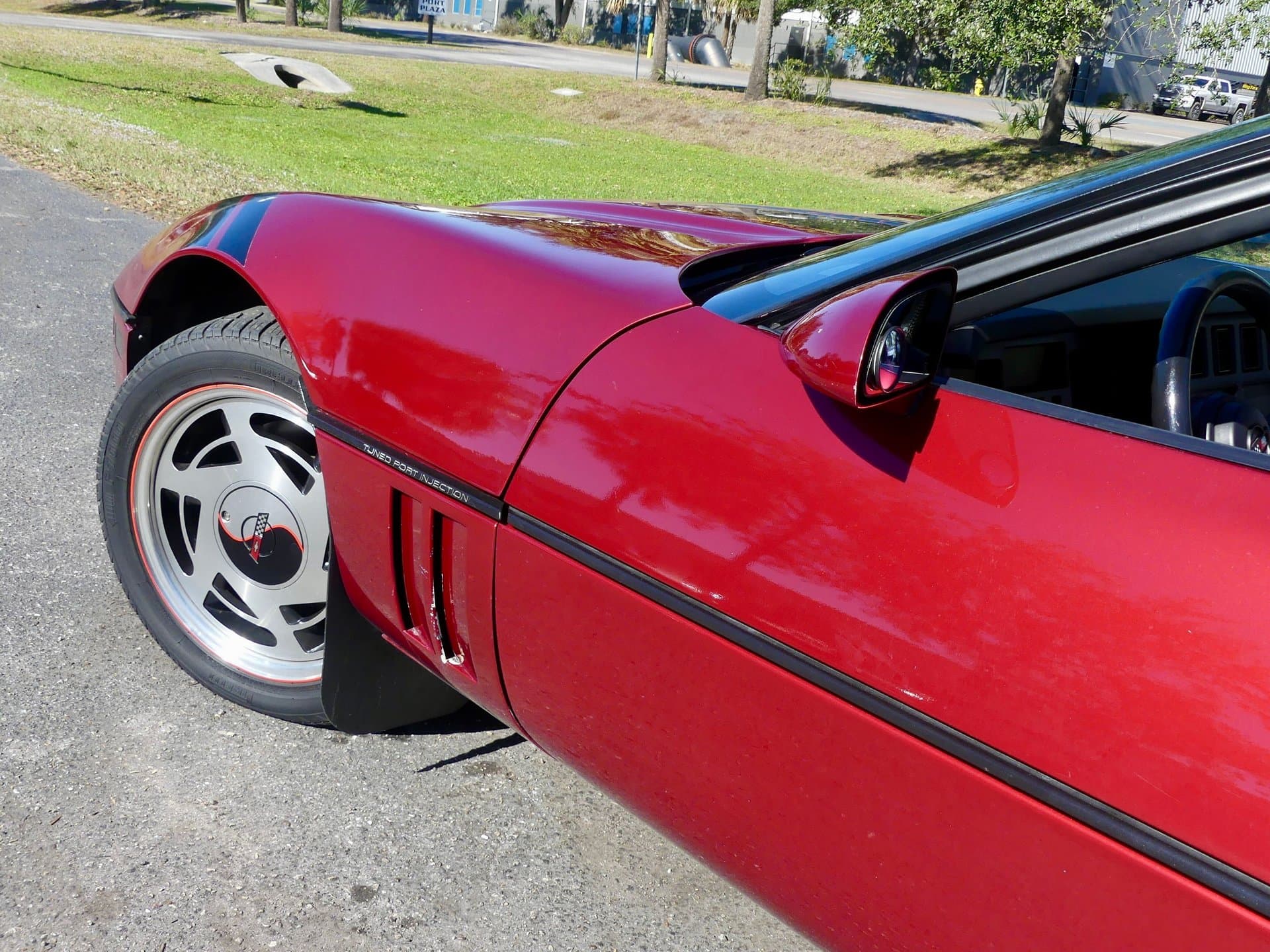1989 Chevrolet Corvette Coupe thumbnail 22