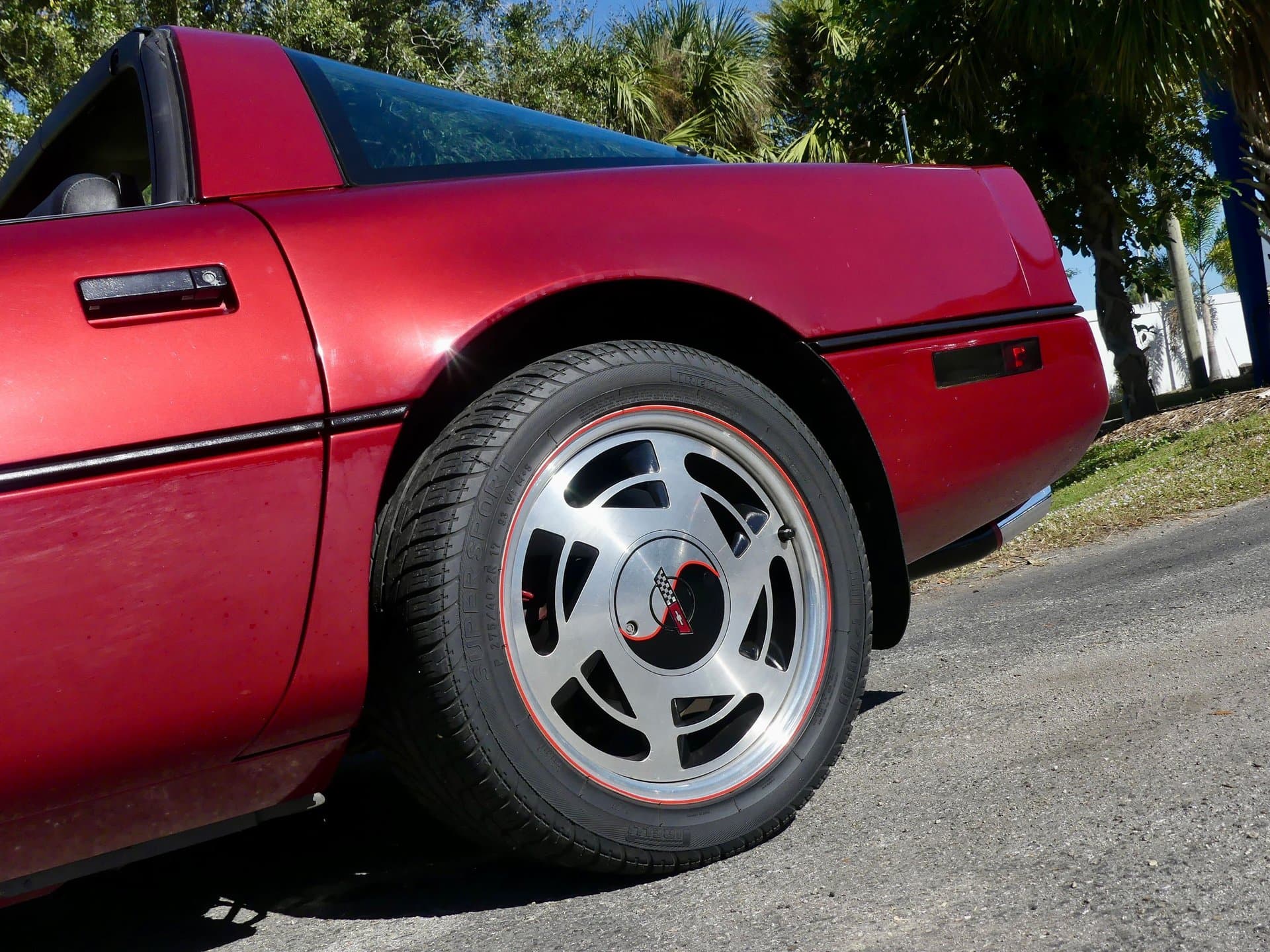 1989 Chevrolet Corvette Coupe thumbnail 24