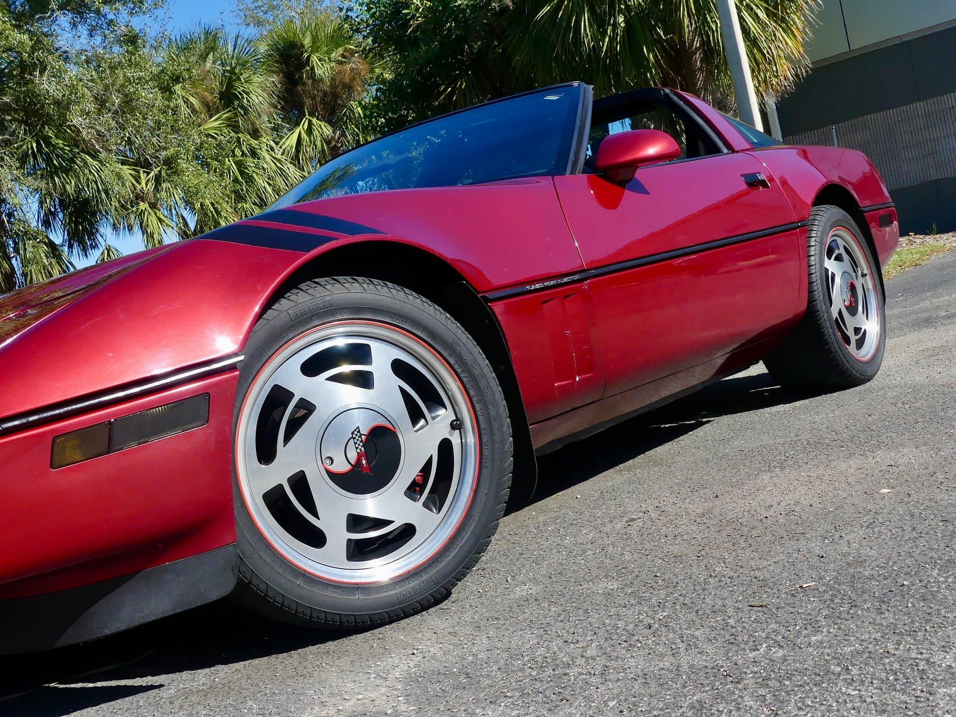 1989 Chevrolet Corvette Coupe thumbnail 25