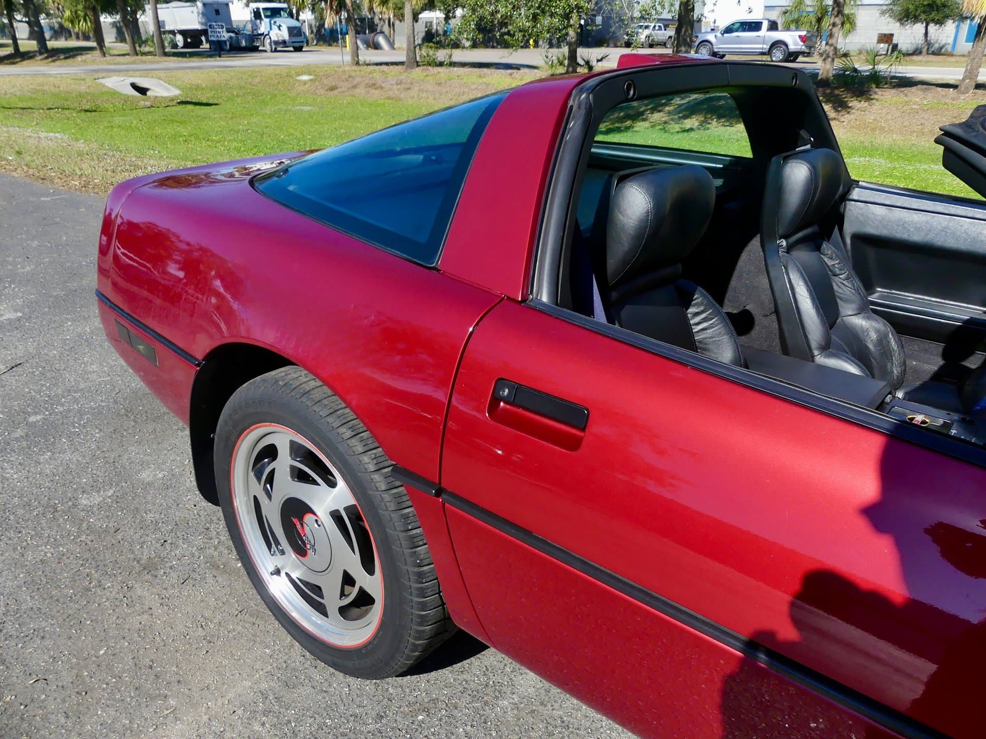 1989 Chevrolet Corvette Coupe thumbnail 27