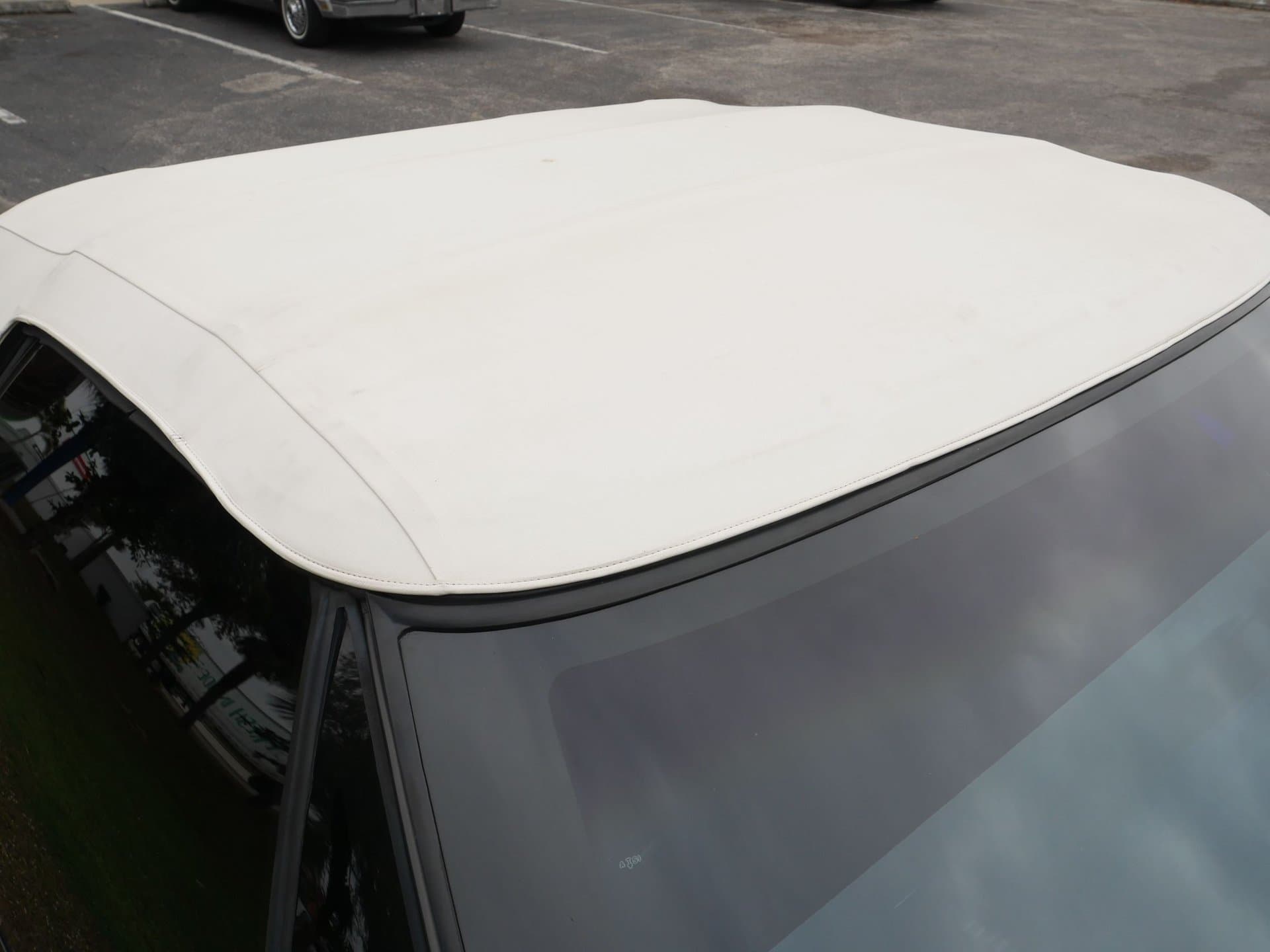 1990 Buick Reatta Convertible thumbnail 9