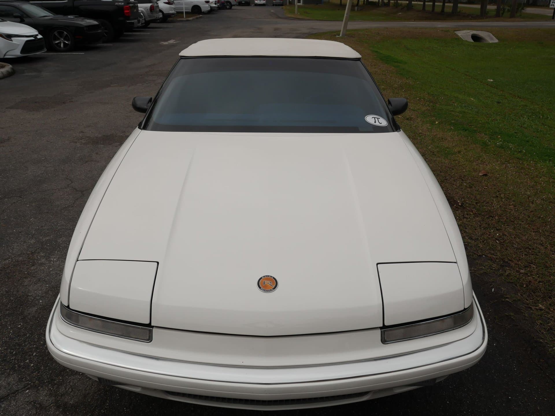 1990 Buick Reatta Convertible thumbnail 10
