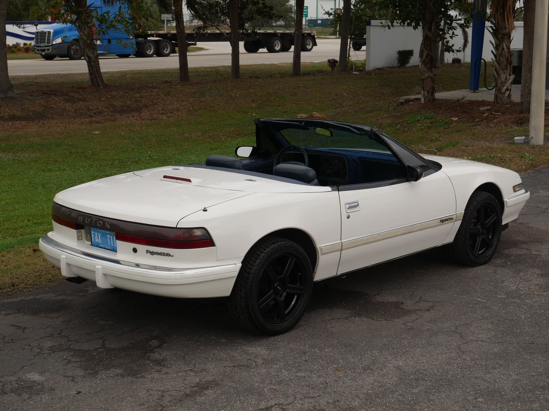 1990 Buick Reatta Convertible thumbnail 13