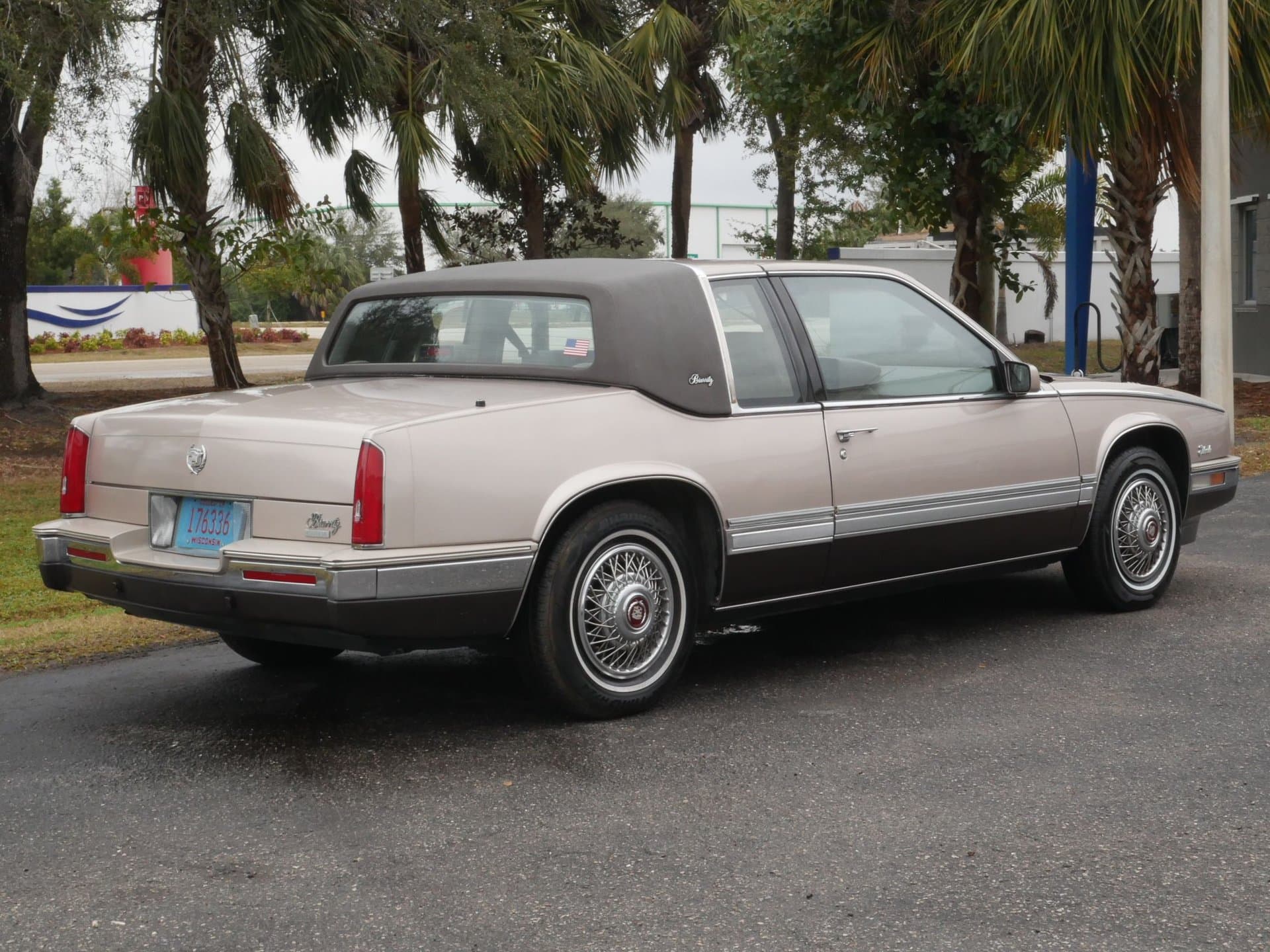1988 Cadillac Eldorado Biarritz thumbnail 10