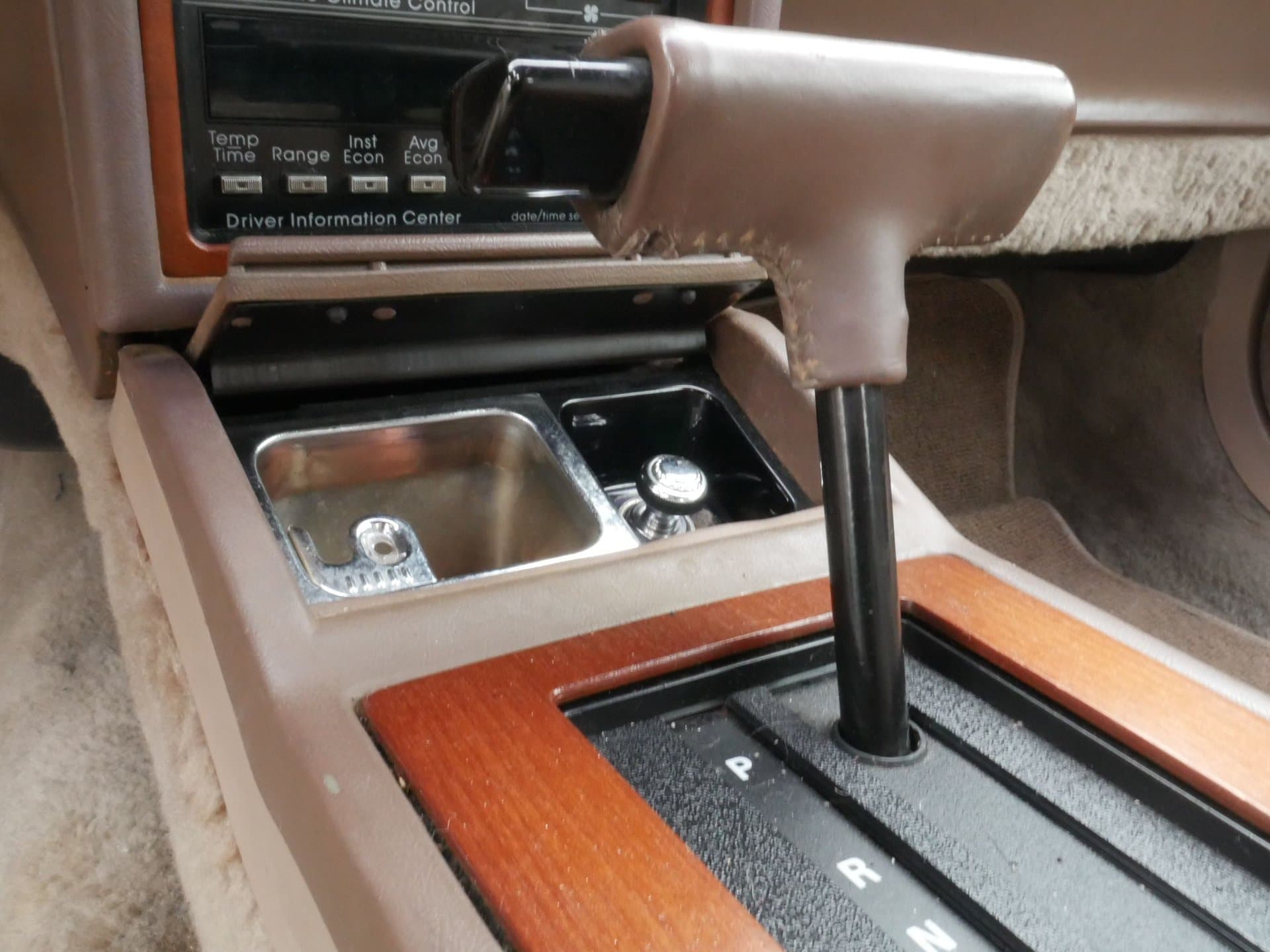 1988 Cadillac Eldorado Biarritz thumbnail 16