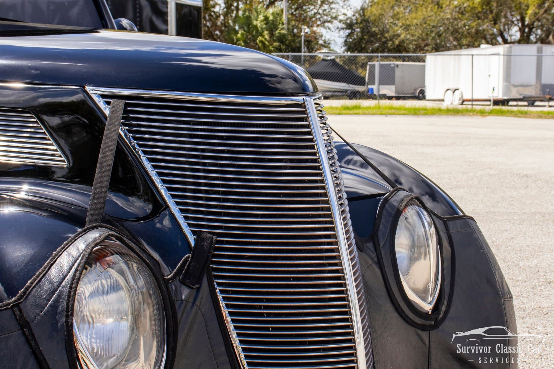 1937 Ford Cabriolet thumbnail 9