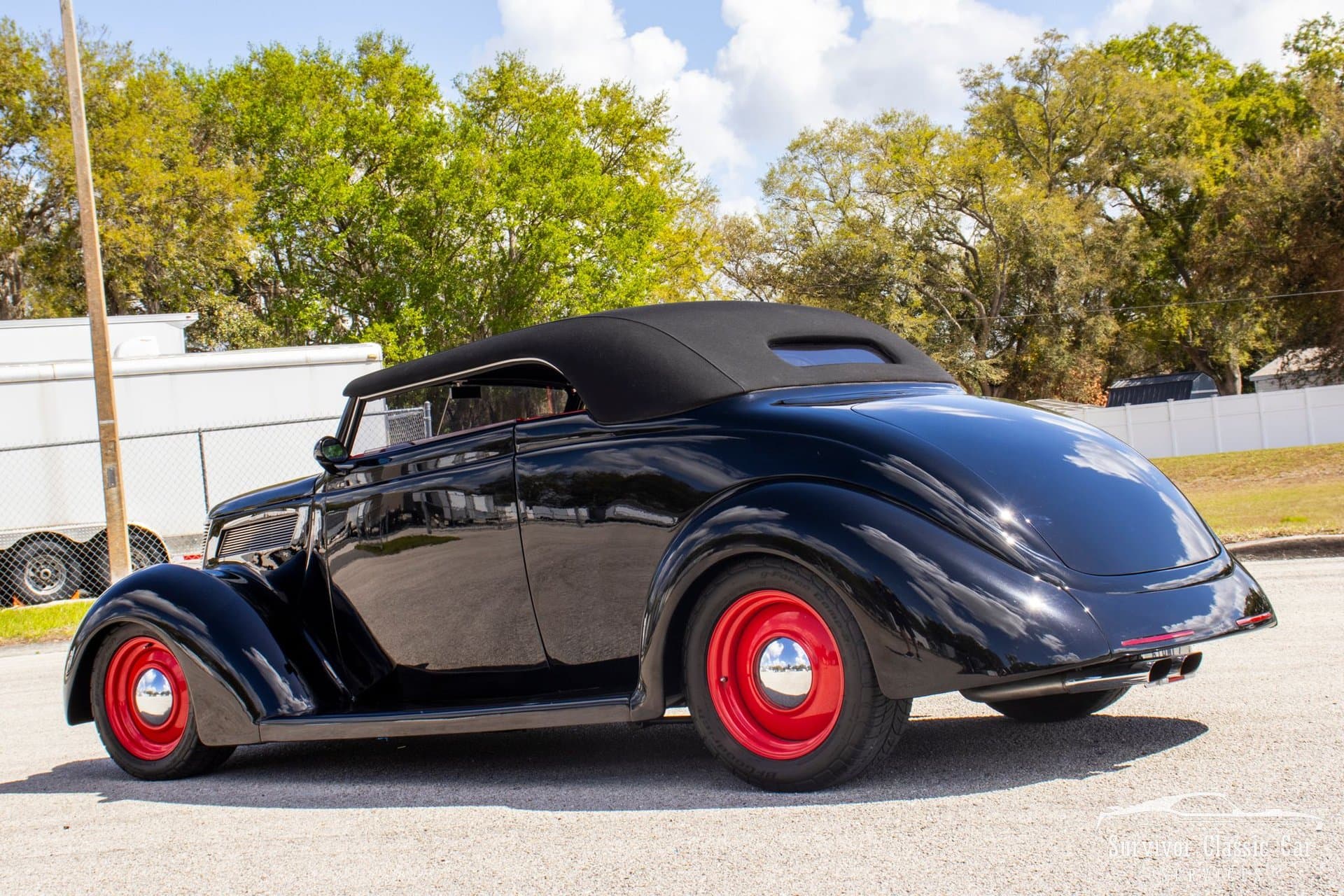1937 Ford Cabriolet thumbnail 12