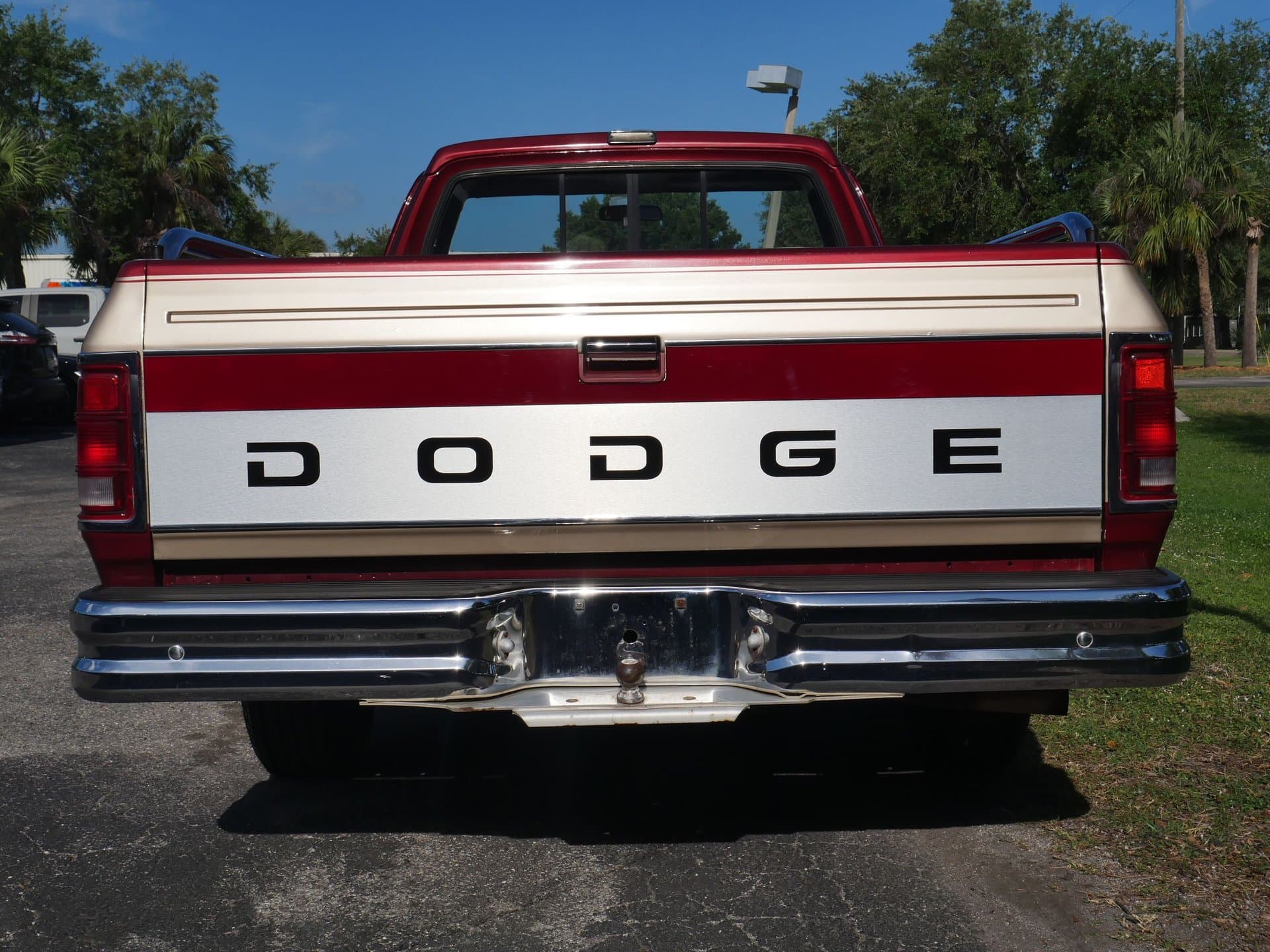 1992 Dodge Ram D-150 LE thumbnail 10