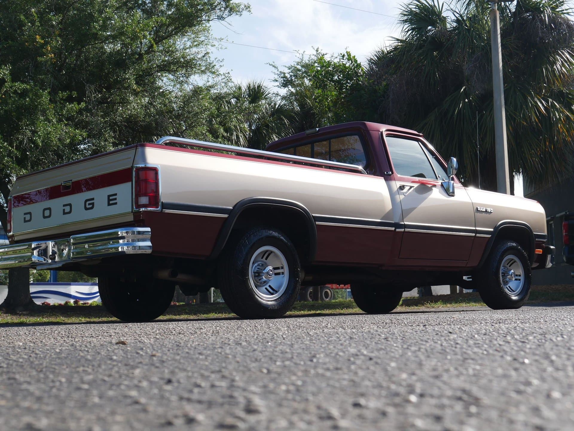 1992 Dodge Ram D-150 LE thumbnail 8
