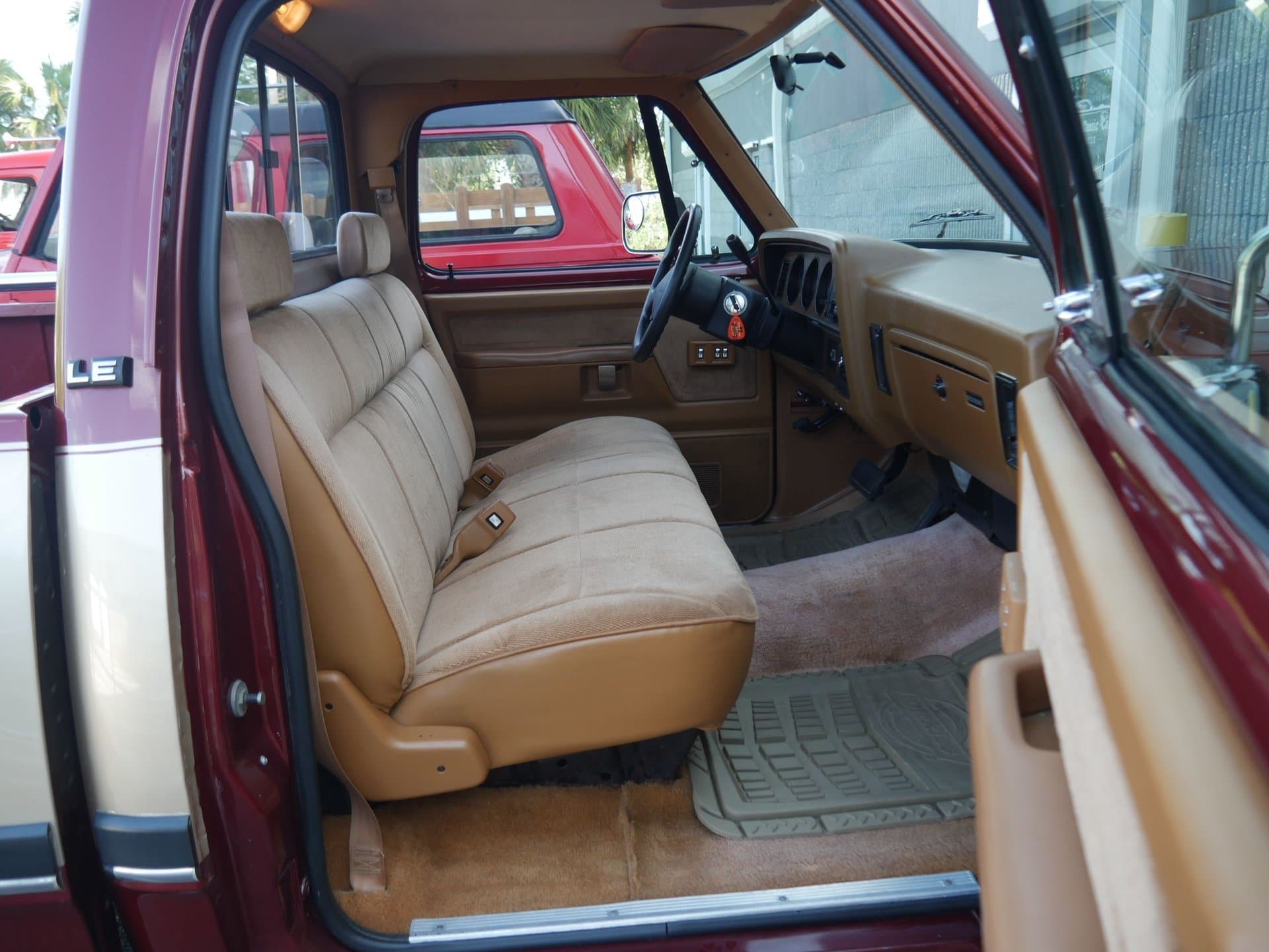1992 Dodge Ram D-150 LE thumbnail 20