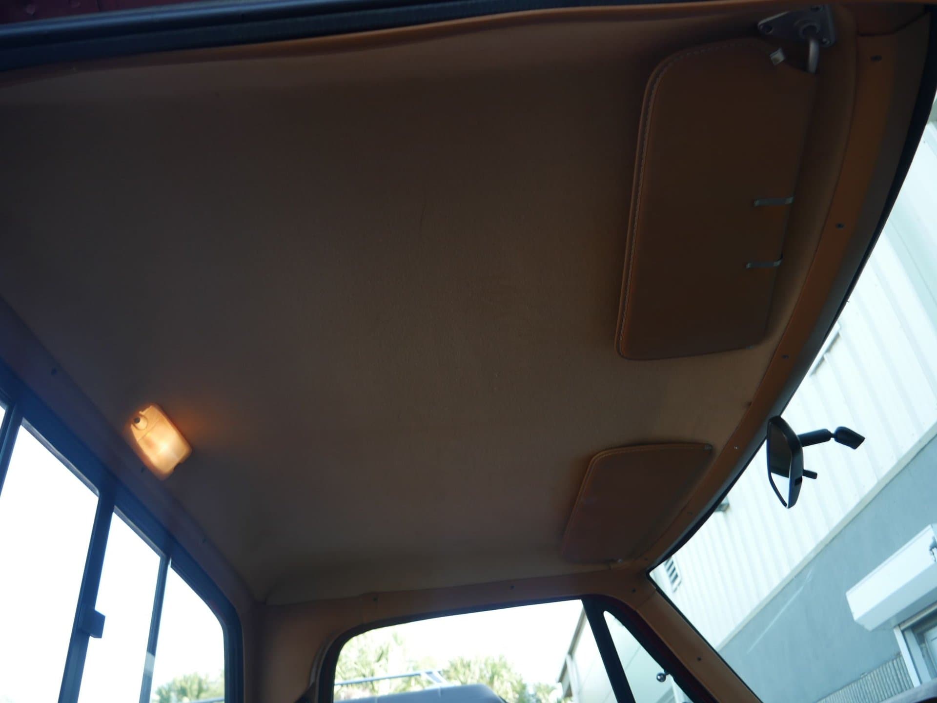 1992 Dodge Ram D-150 LE thumbnail 22