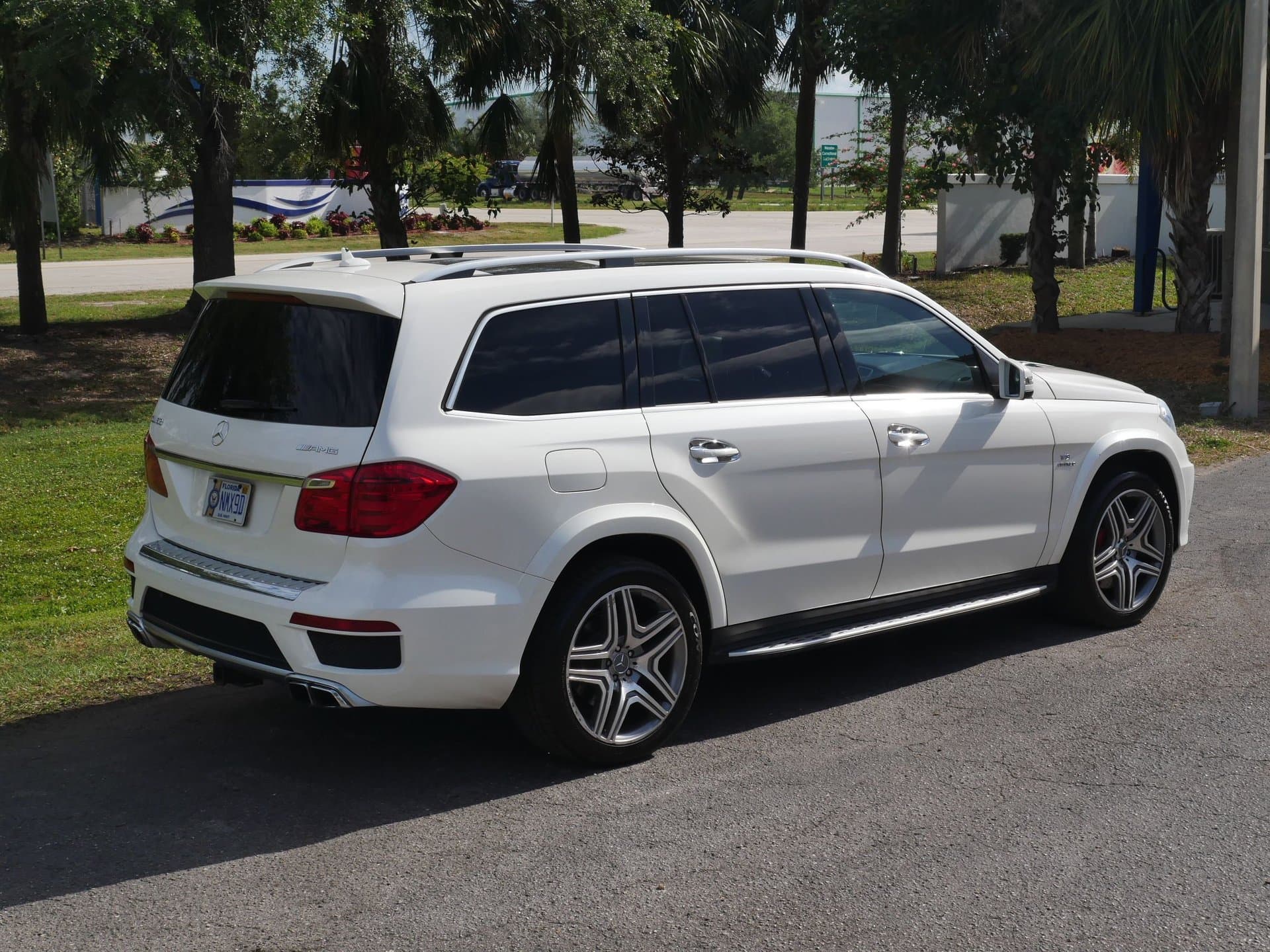 2014 Mercedes-Benz GL Class 63 AMG 4Matic thumbnail 11
