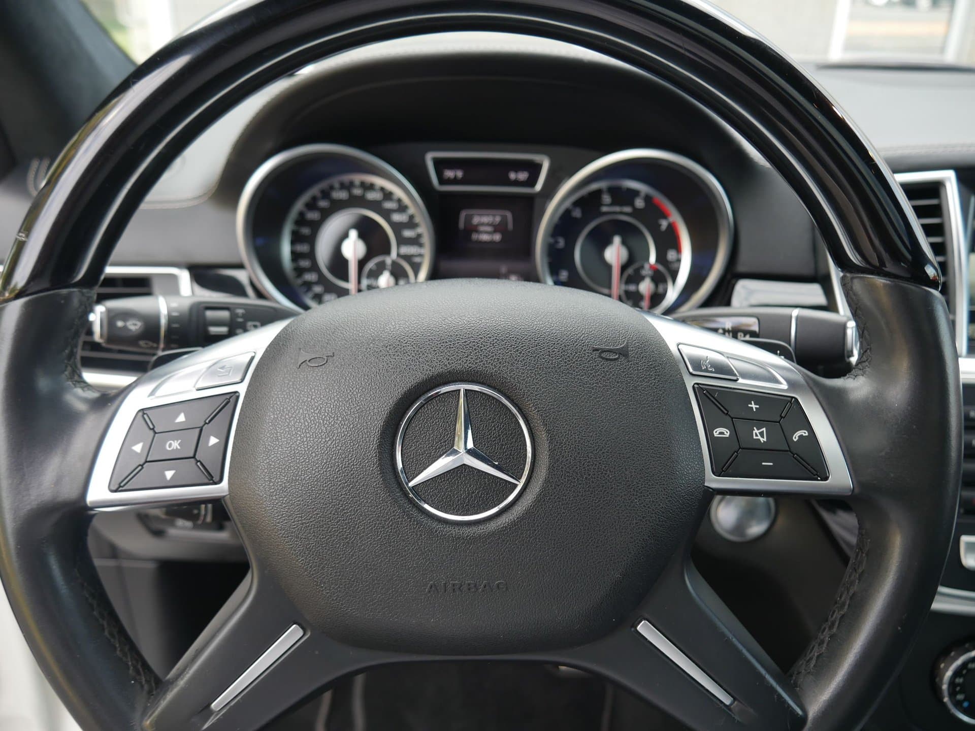 2014 Mercedes-Benz GL Class 63 AMG 4Matic thumbnail 15
