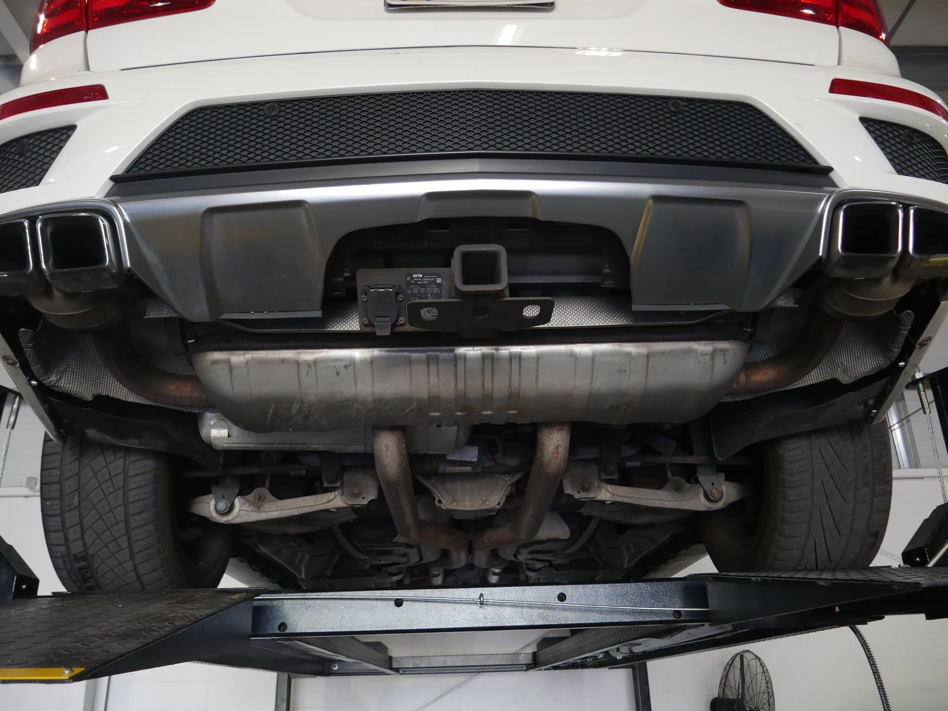 2014 Mercedes-Benz GL Class 63 AMG 4Matic thumbnail 28