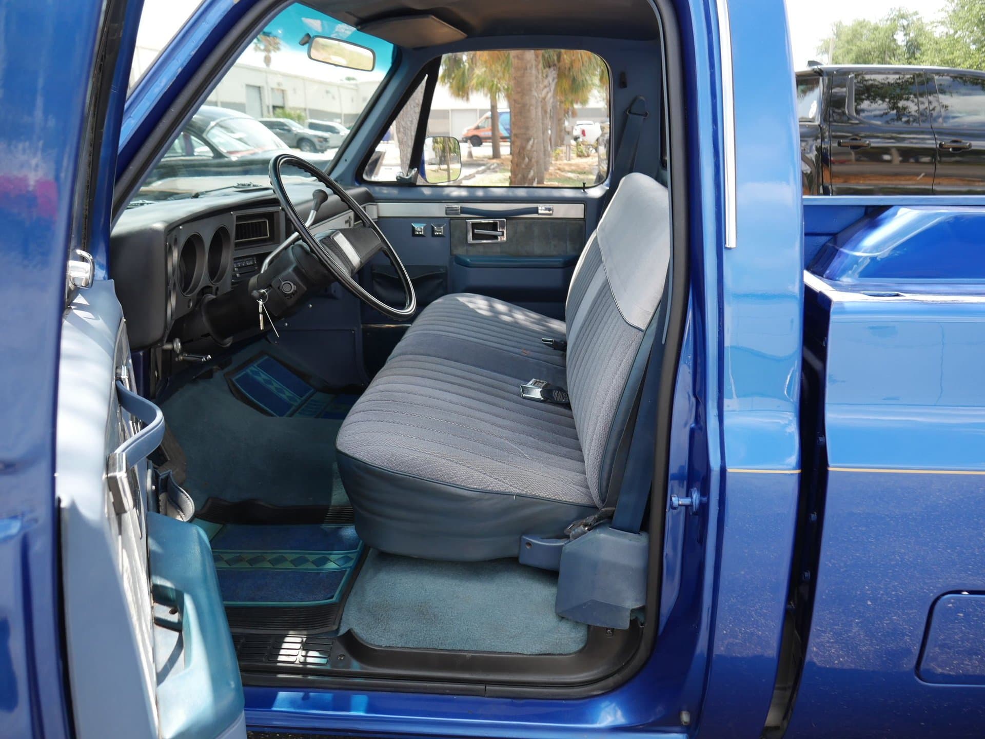 1986 Chevrolet Silverado C/K10 Short Bed Restomod thumbnail 17