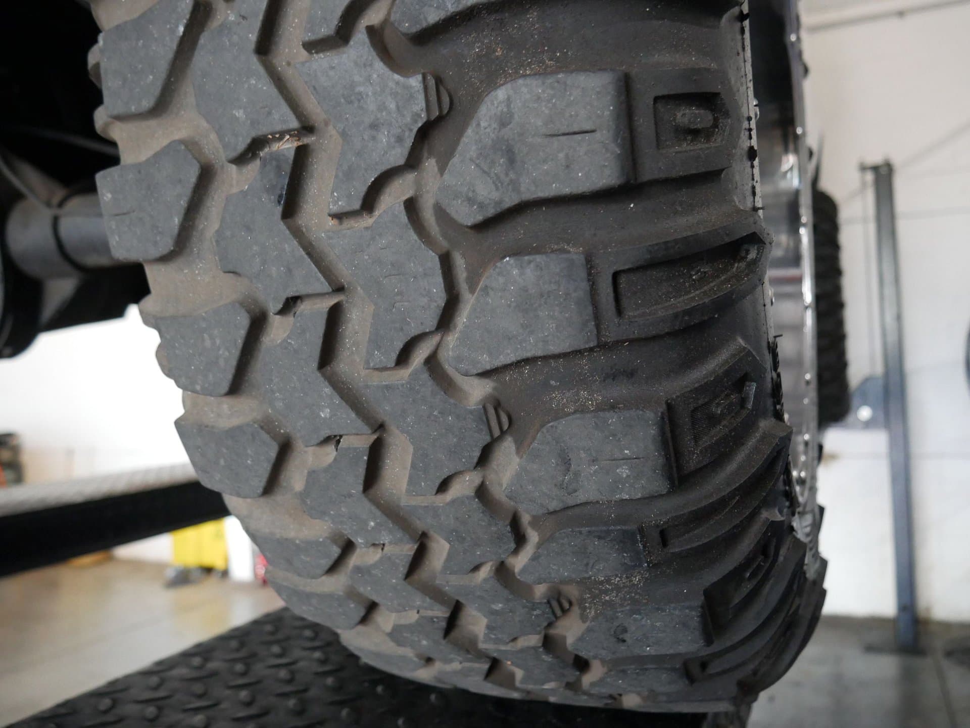 1990 Ford Bronco XLT 4x4 thumbnail 24