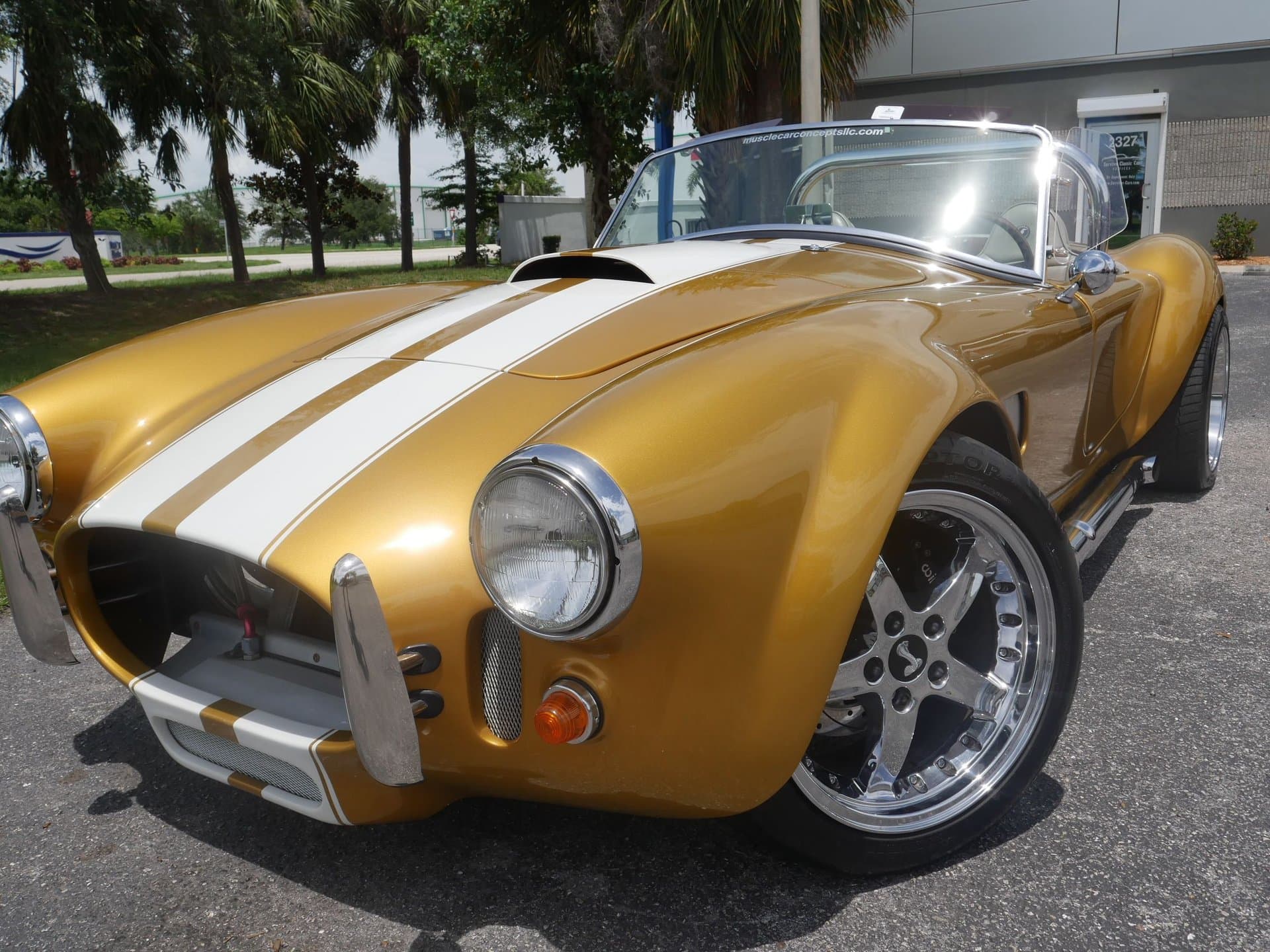 1966 Shelby Cobra Replica thumbnail 4
