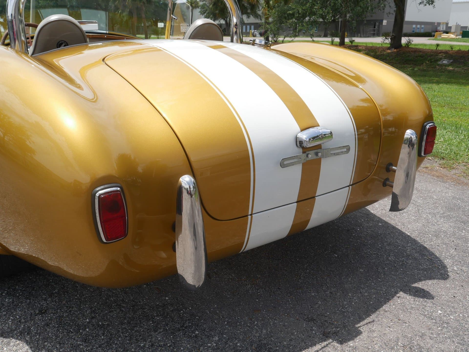 1966 Shelby Cobra Replica thumbnail 10