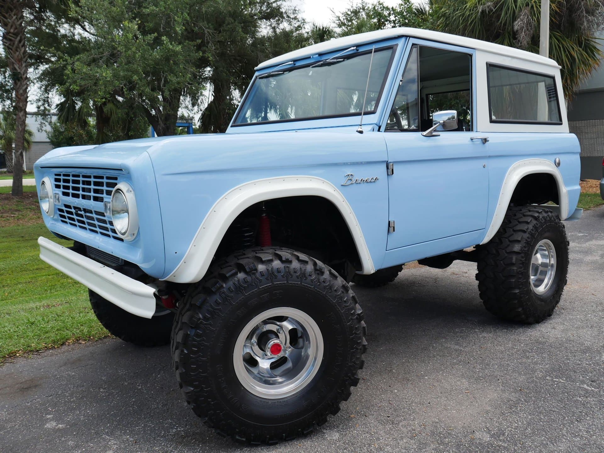 1968 Ford Bronco Restomod 4x4 thumbnail 5