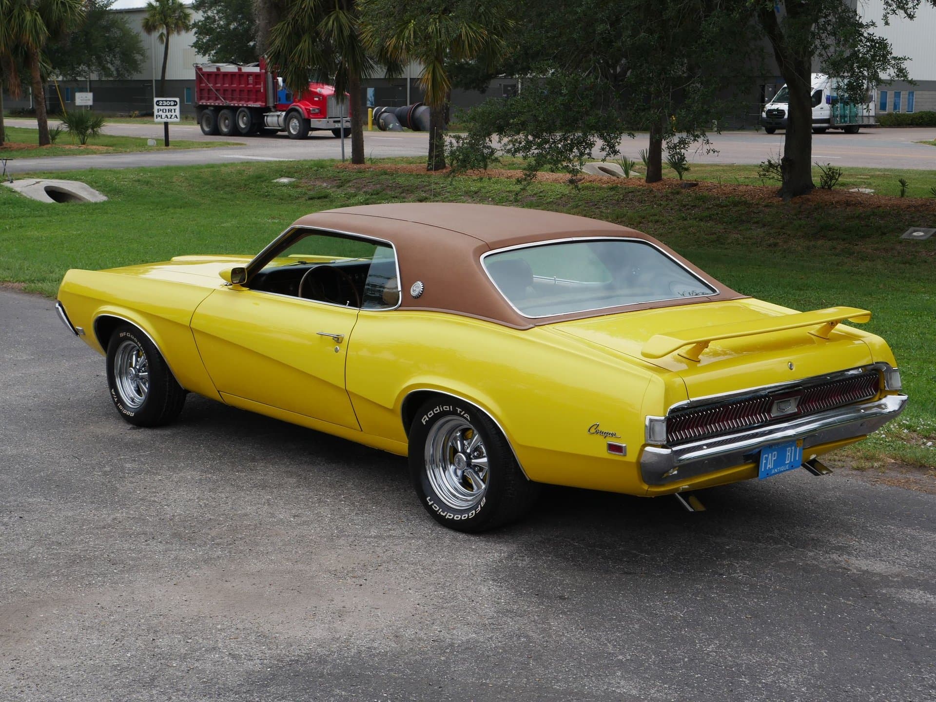 1969 Mercury Cougar XR-7 thumbnail 7