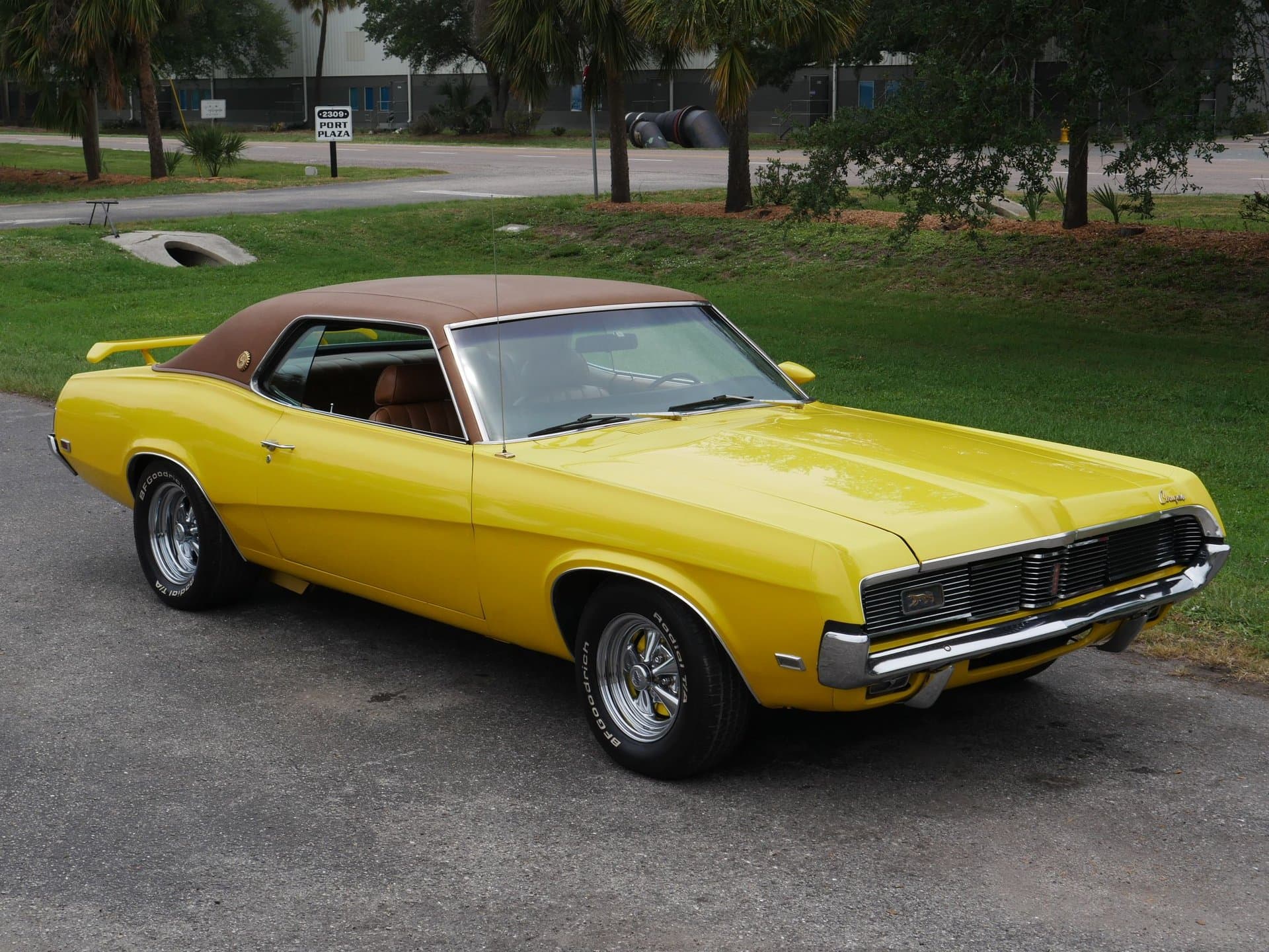 1969 Mercury Cougar XR-7 thumbnail 12