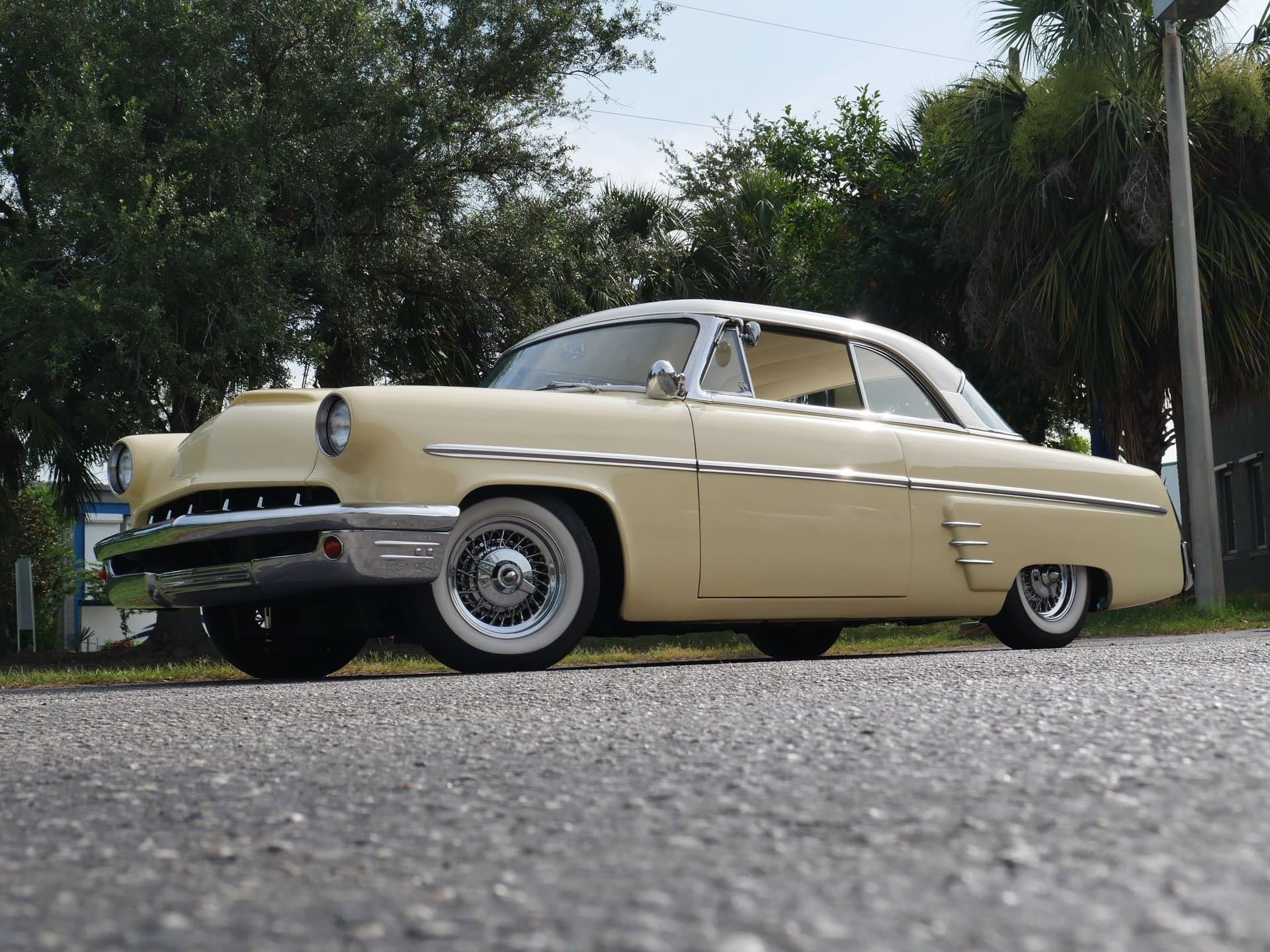 1953 Mercury Monterey thumbnail 3