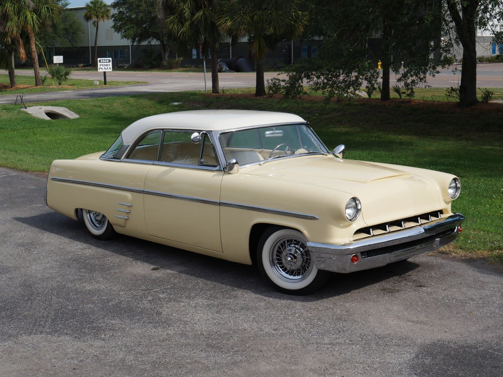 1953 Mercury Monterey thumbnail 10