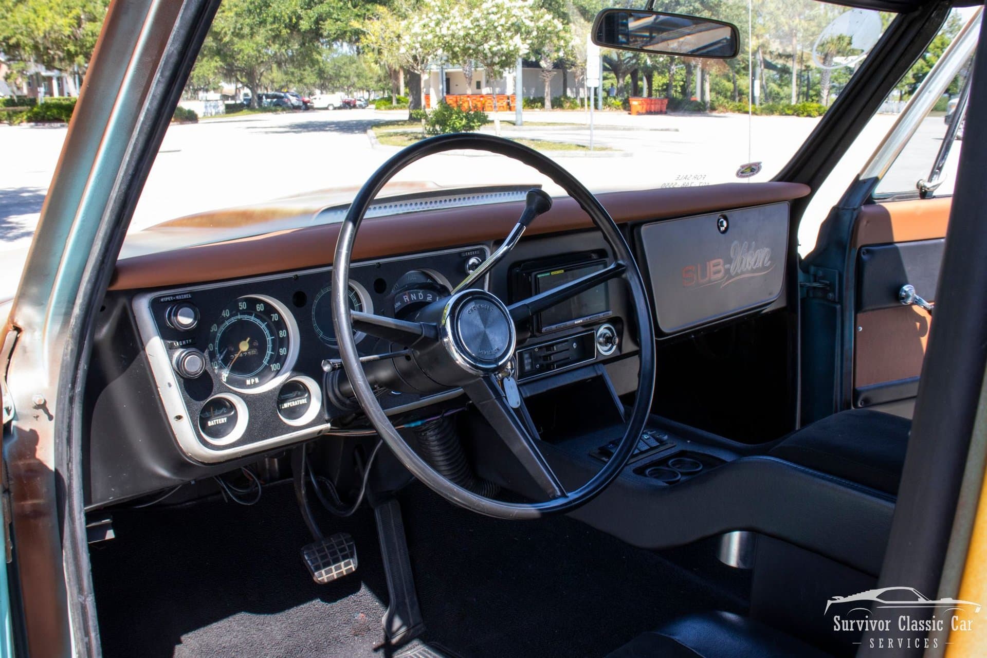 1968 Chevrolet Suburban thumbnail 3