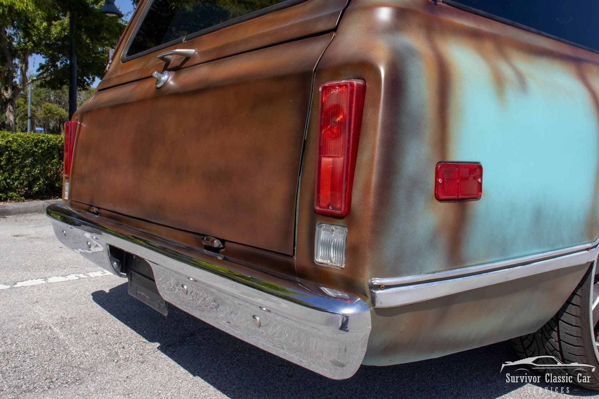 1968 Chevrolet Suburban thumbnail 13