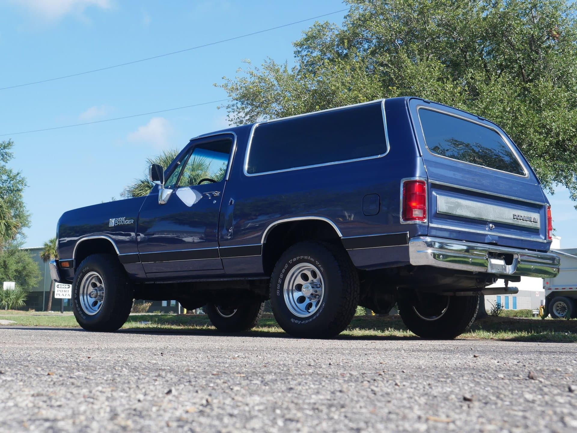 1988 Dodge Ramcharger 4x4 thumbnail 7
