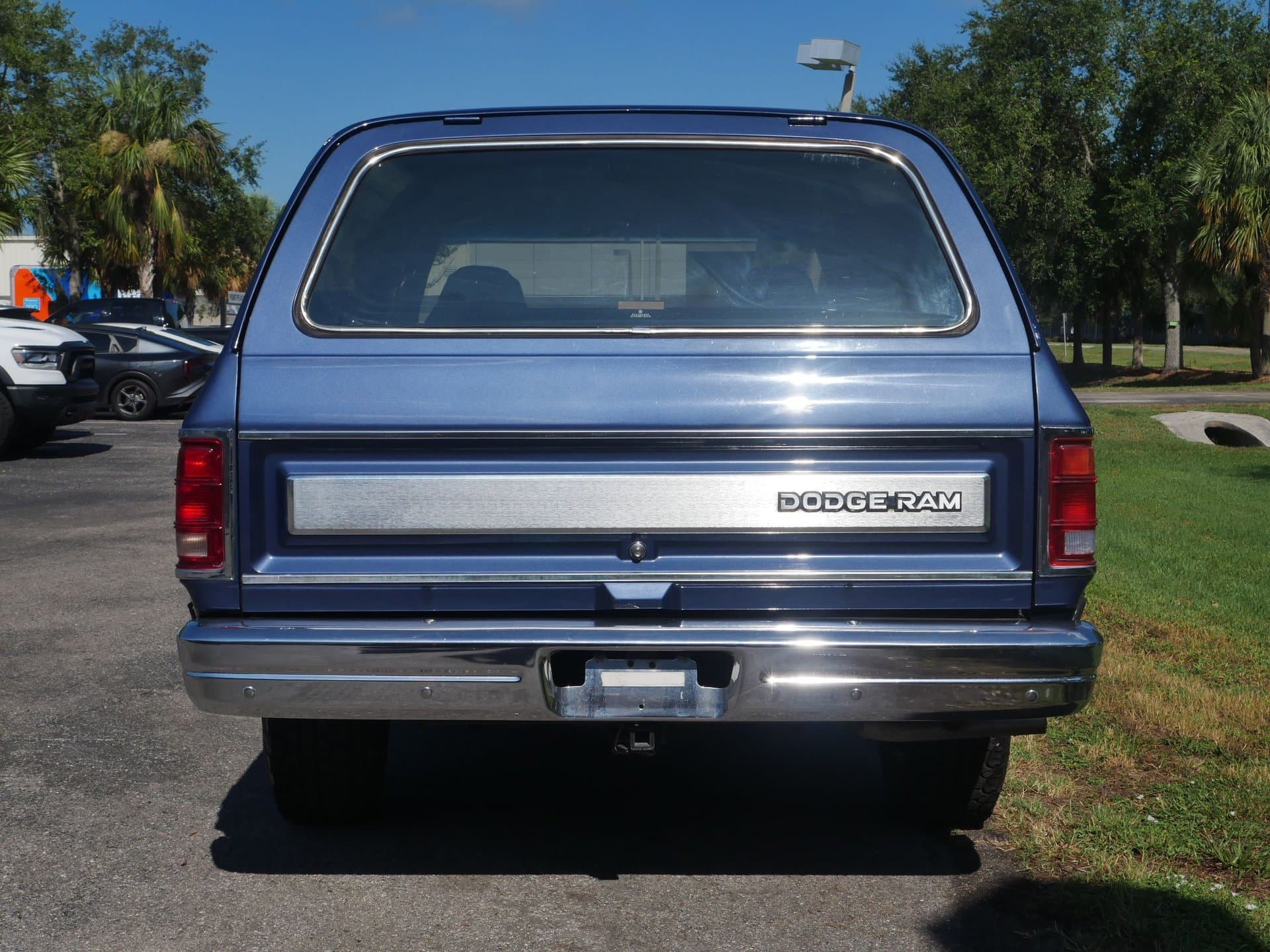 1988 Dodge Ramcharger 4x4 thumbnail 8