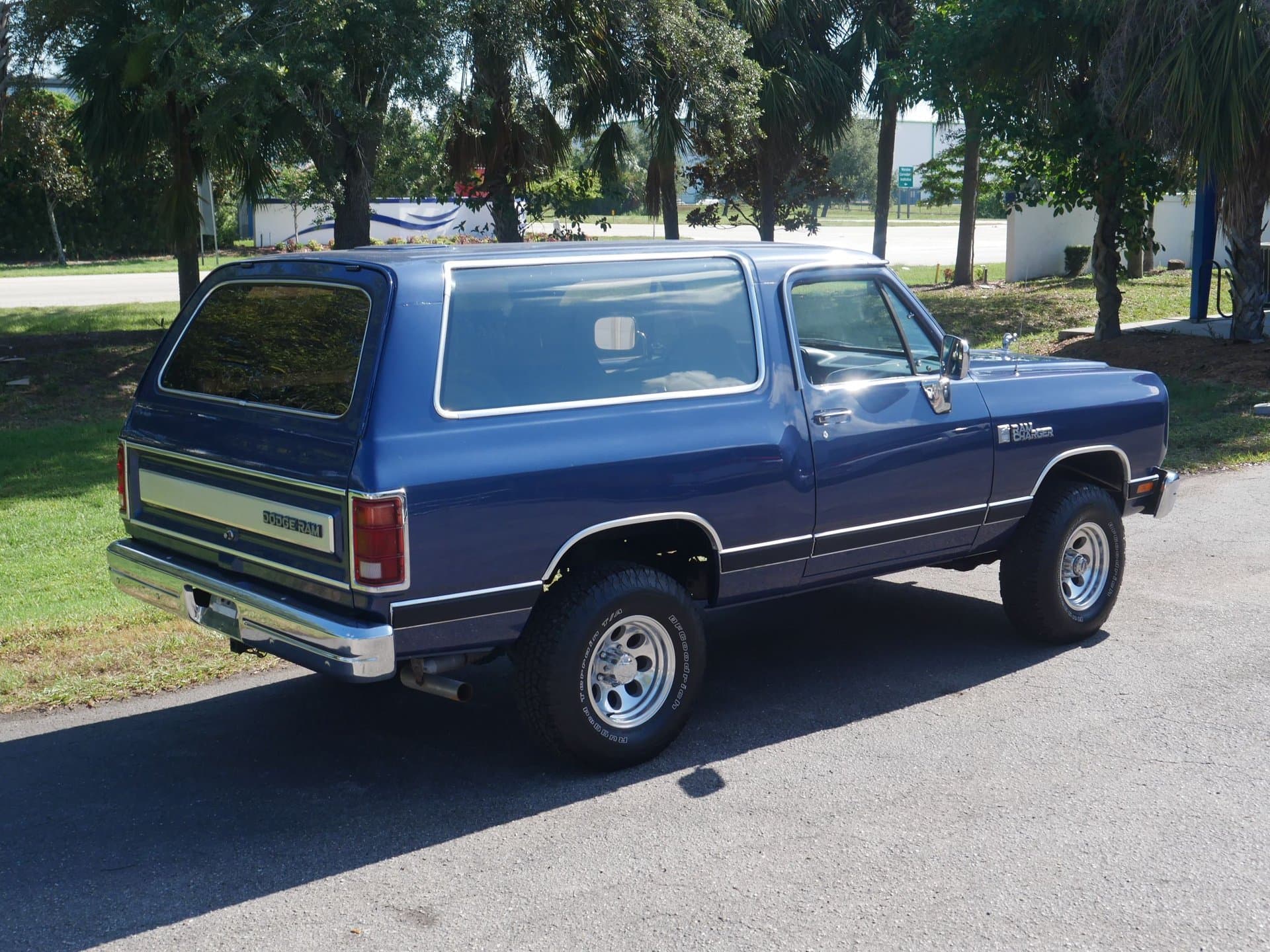 1988 Dodge Ramcharger 4x4 thumbnail 13