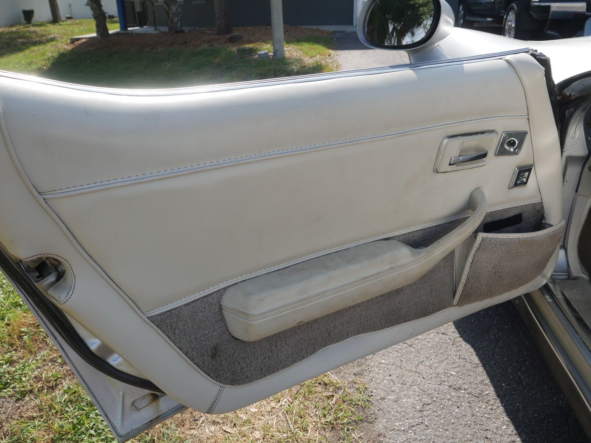 1980 Chevrolet Corvette thumbnail 16
