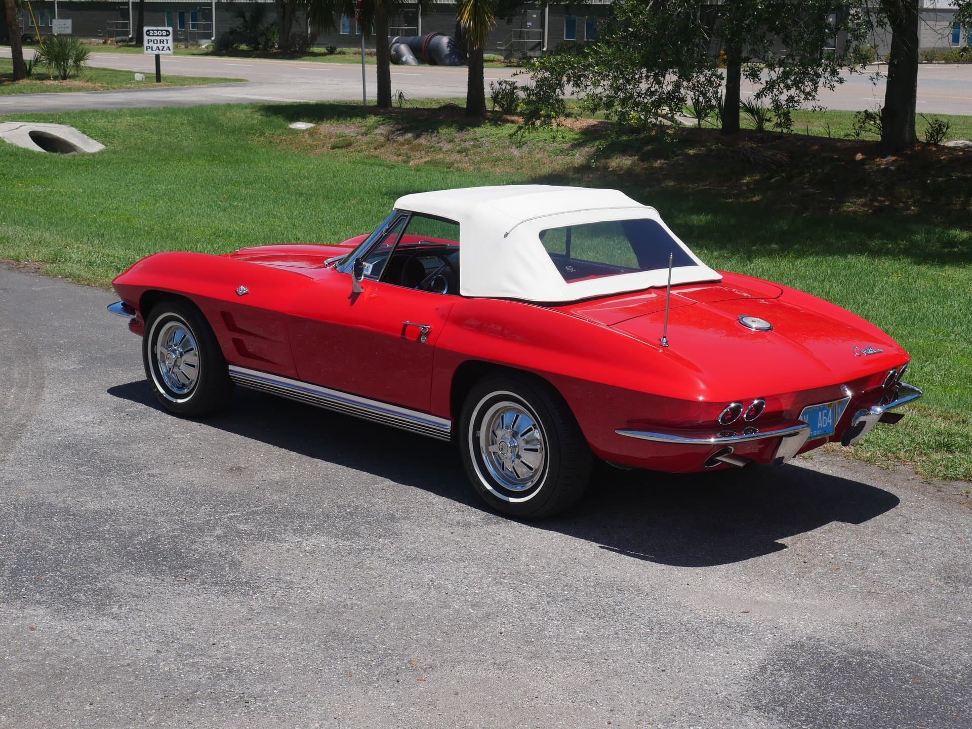 1964 Chevrolet Corvette Roadster thumbnail 22