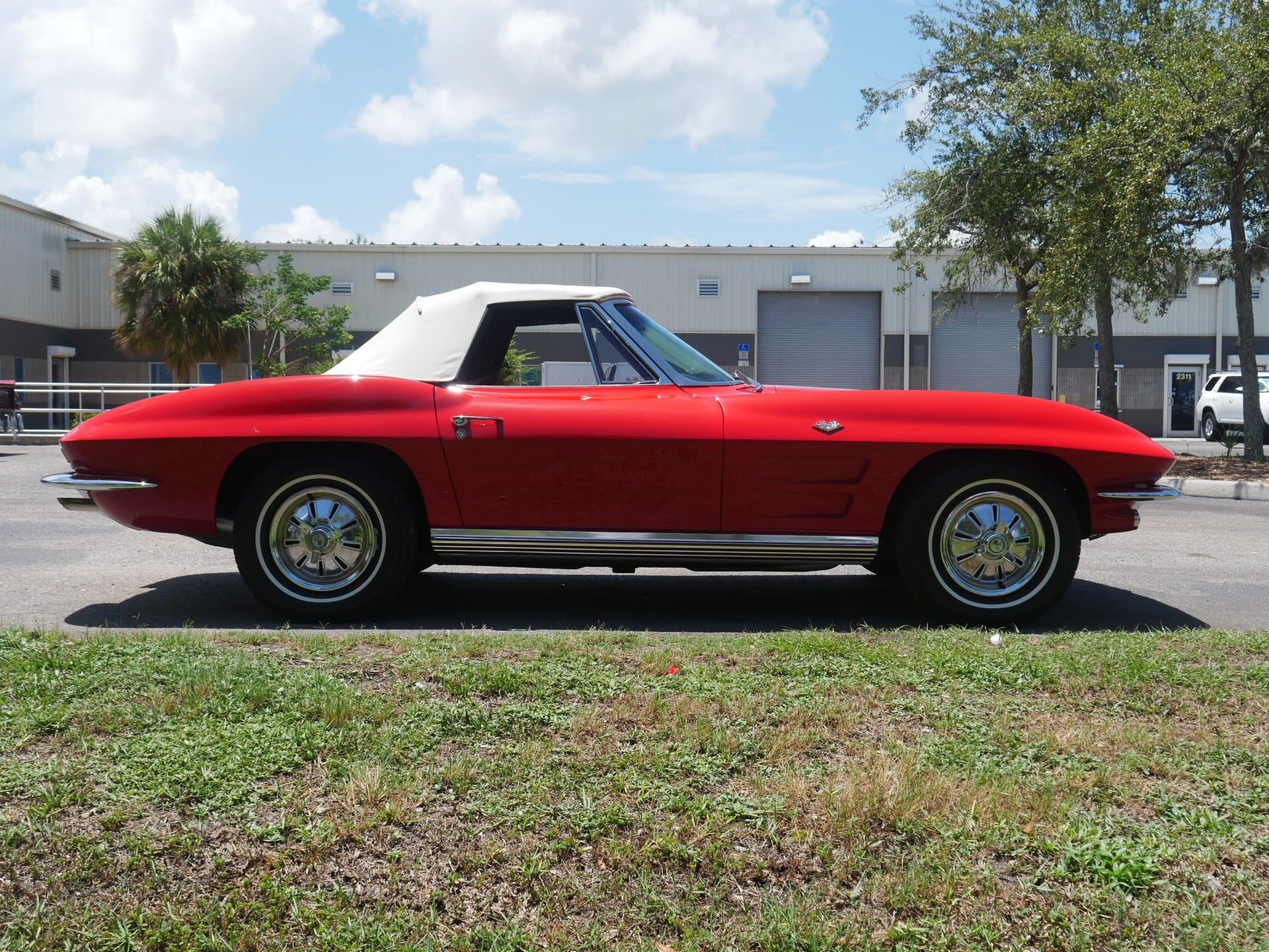1964 Chevrolet Corvette Roadster thumbnail 23