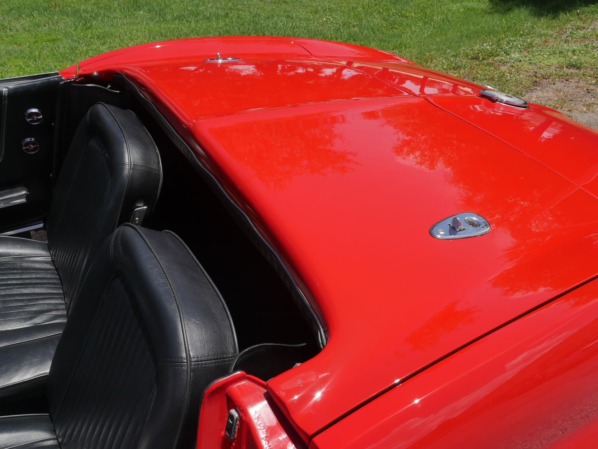 1964 Chevrolet Corvette Roadster thumbnail 26