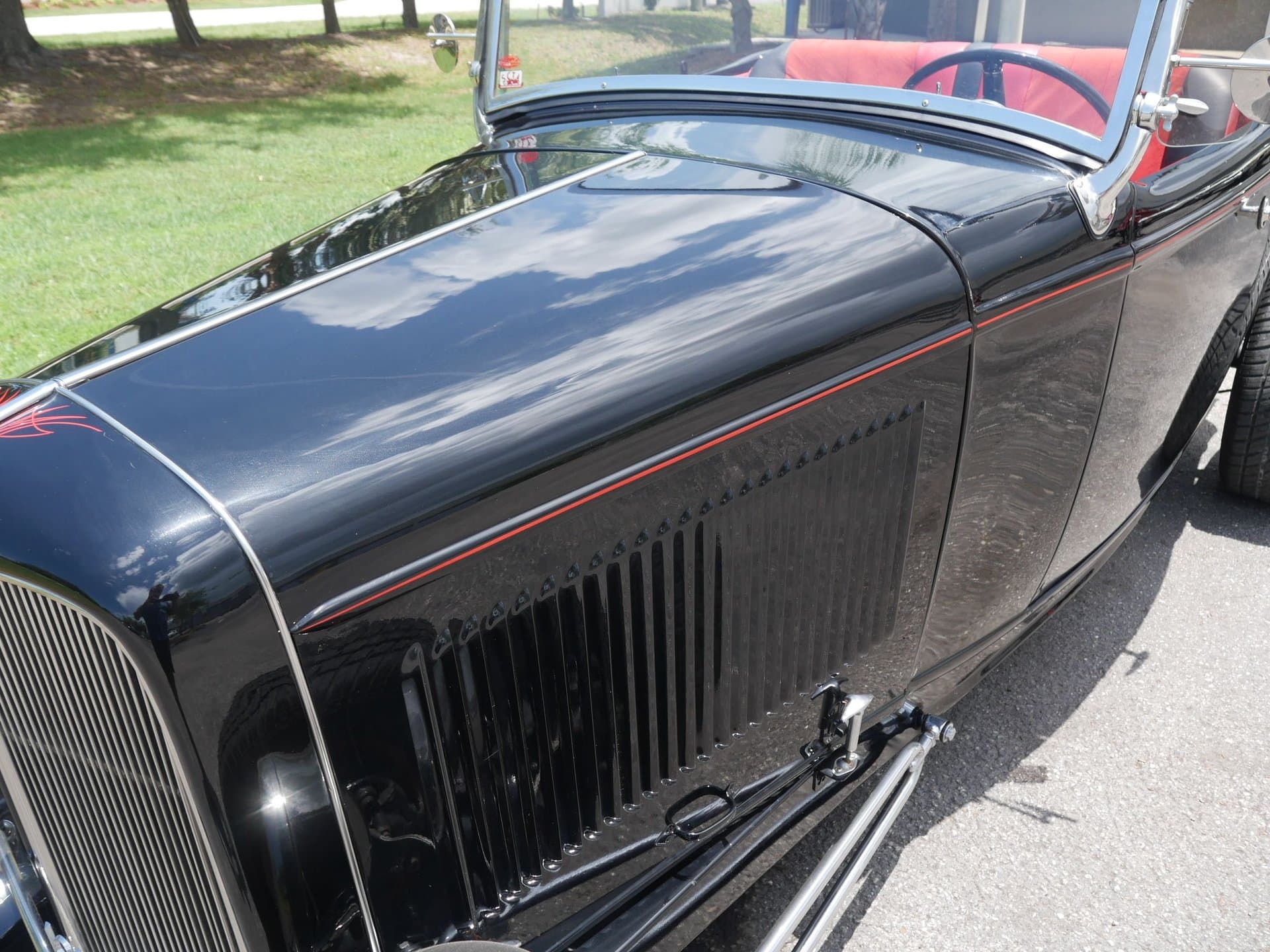 1932 Ford Roadster thumbnail 9