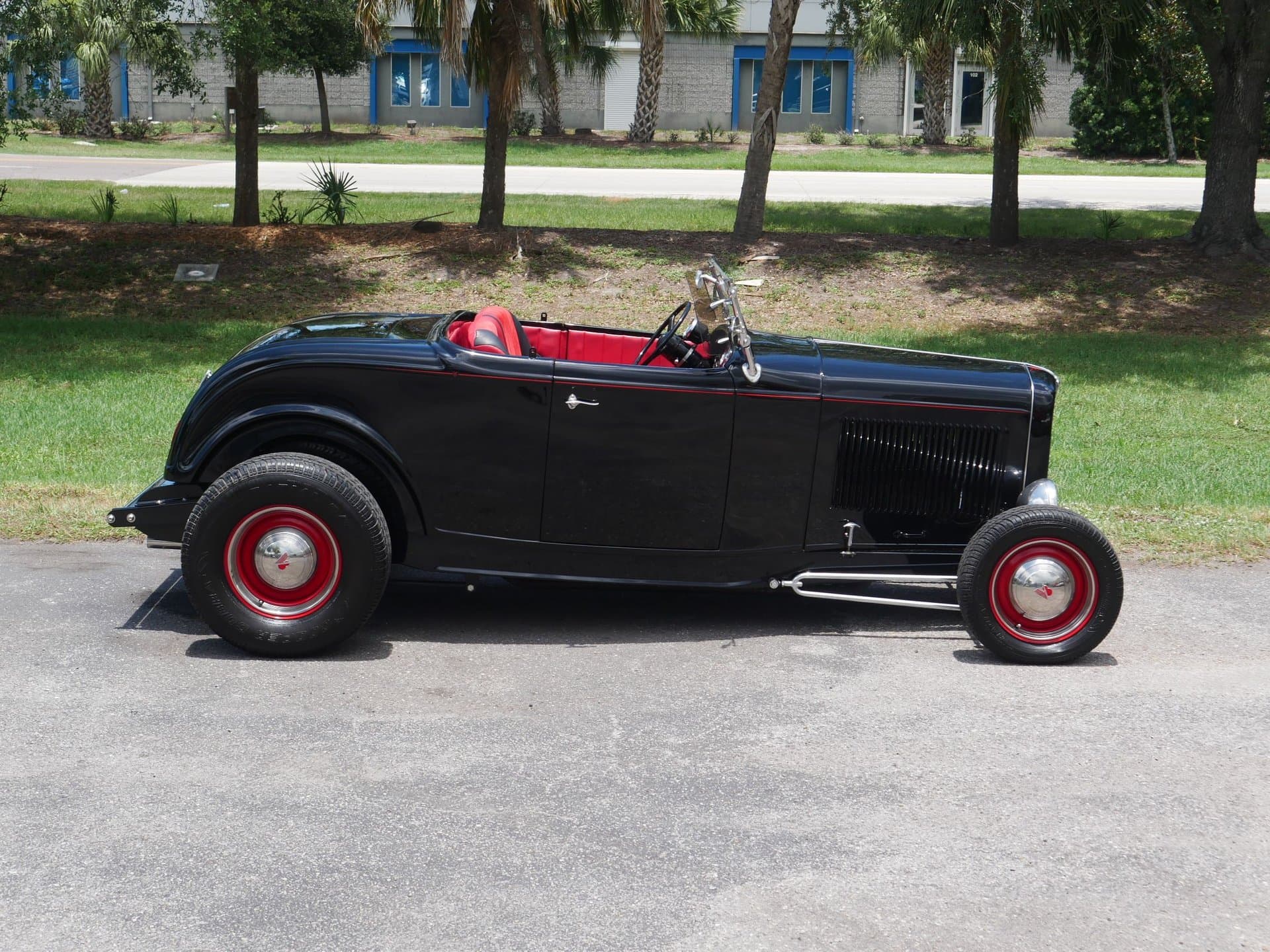 1932 Ford Roadster thumbnail 12