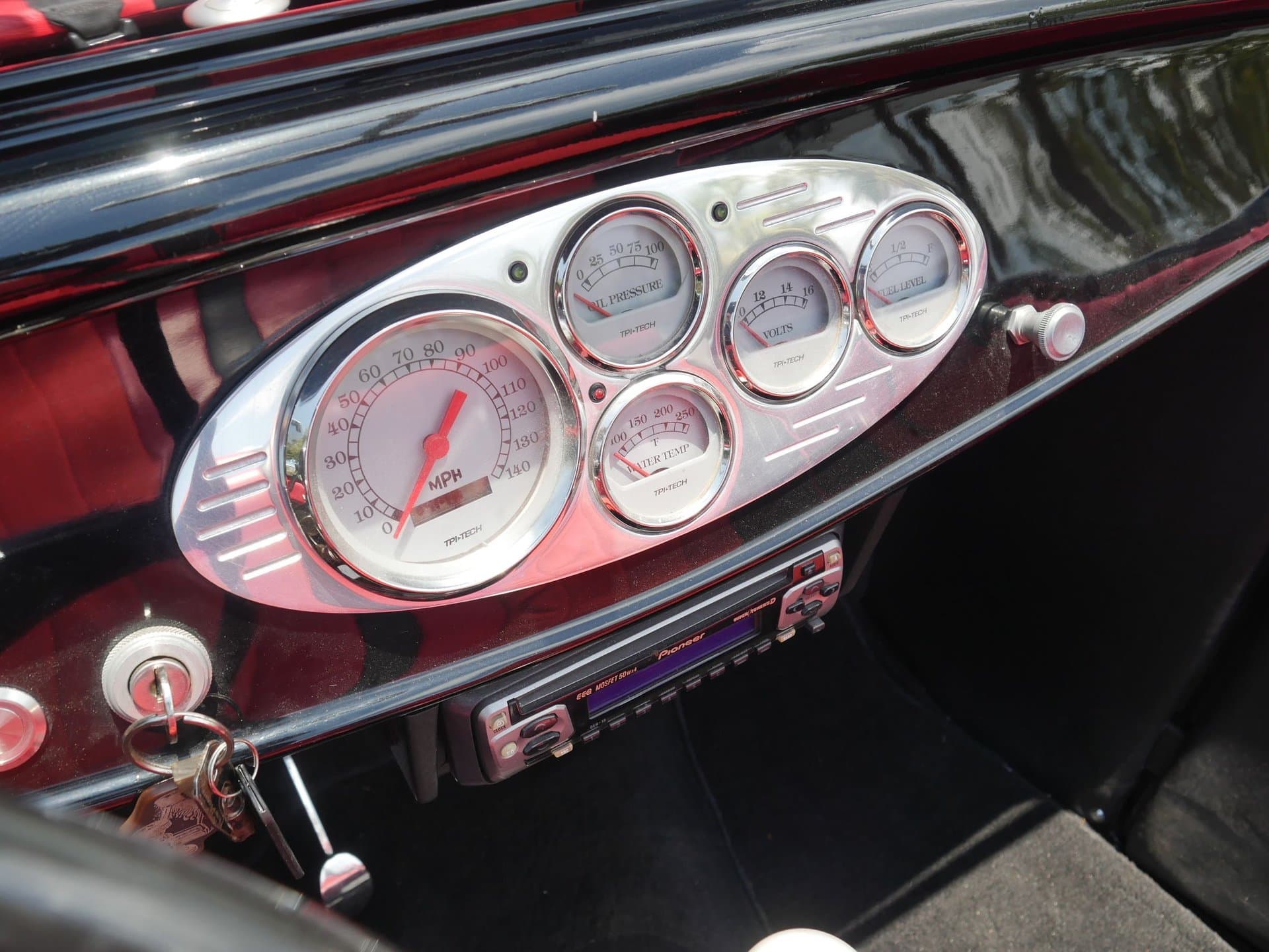 1932 Ford Roadster thumbnail 16