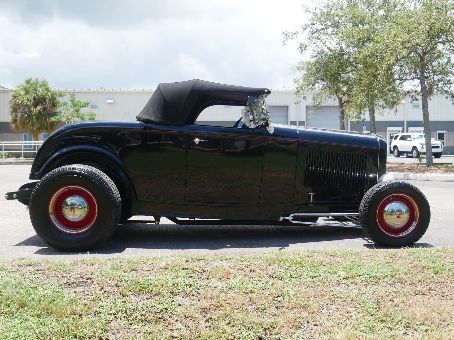 1932 Ford Roadster thumbnail 24