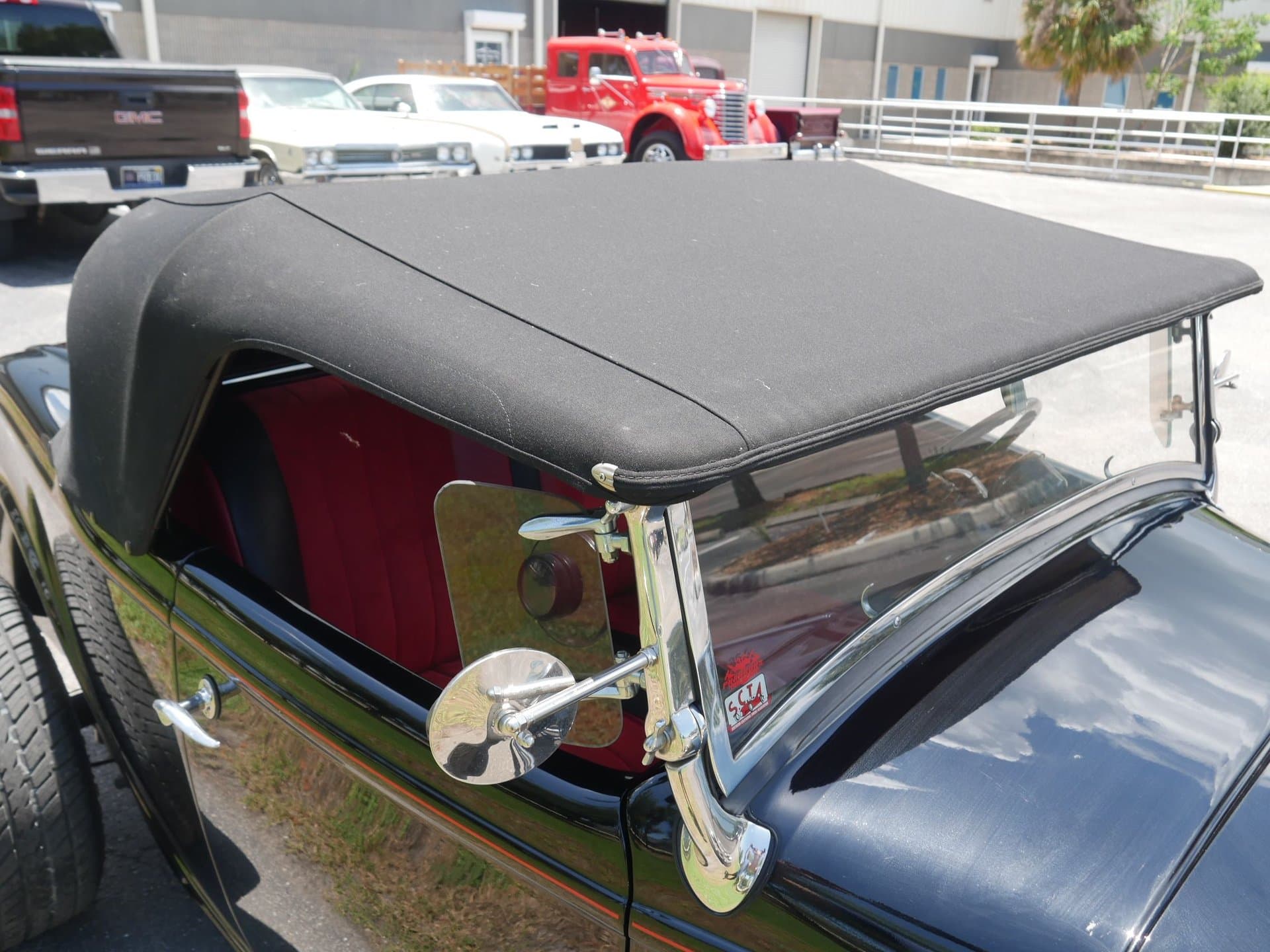 1932 Ford Roadster thumbnail 25