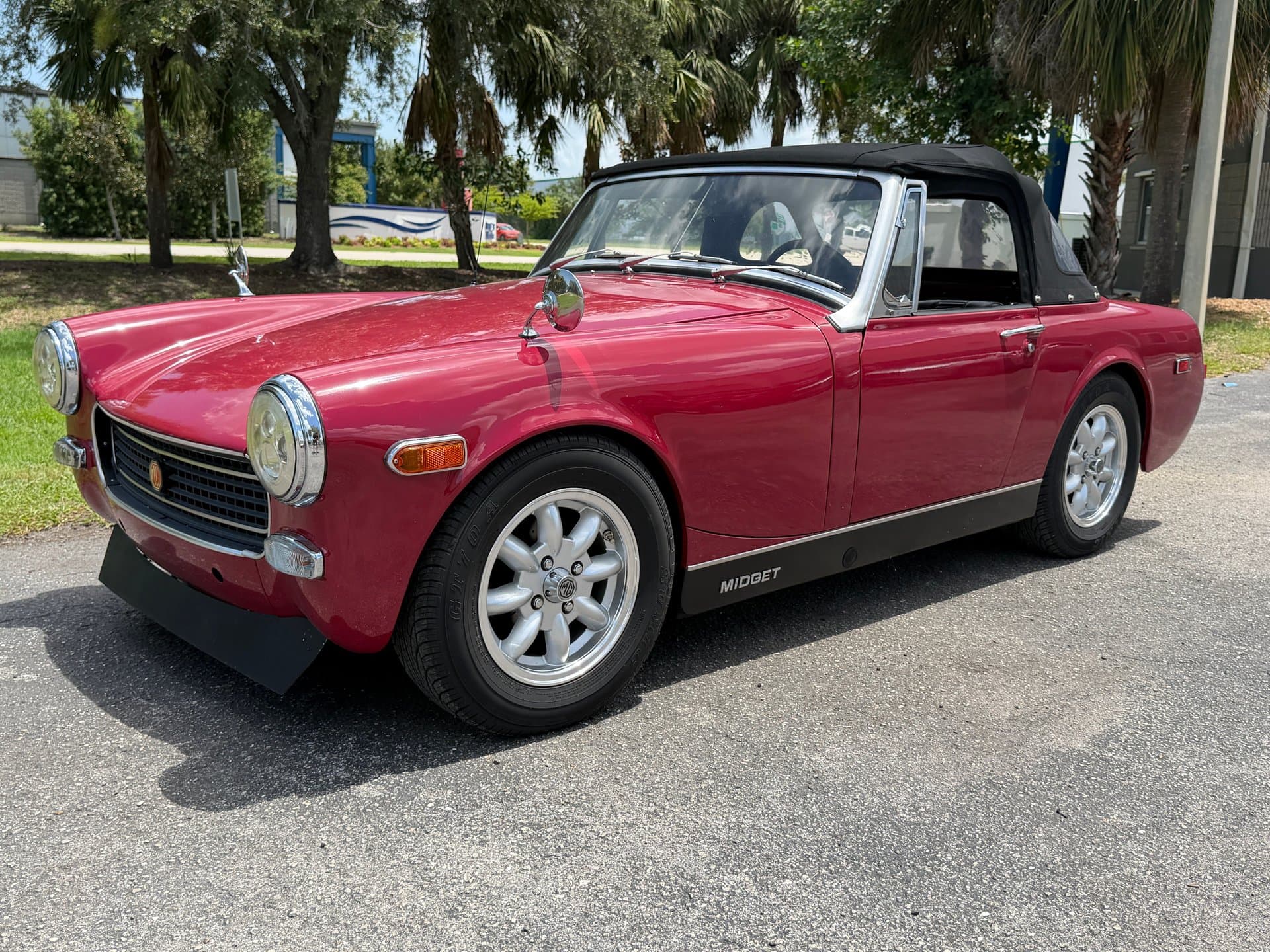 1974 MG Midget thumbnail 3