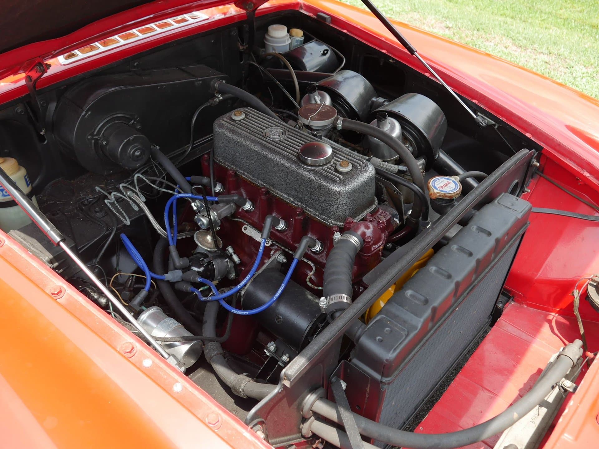1965 MG MGB with Hardtop thumbnail 21
