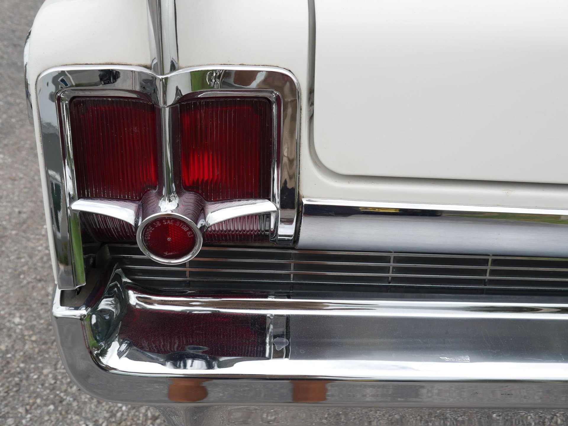 1963 Oldsmobile Starfire thumbnail 8