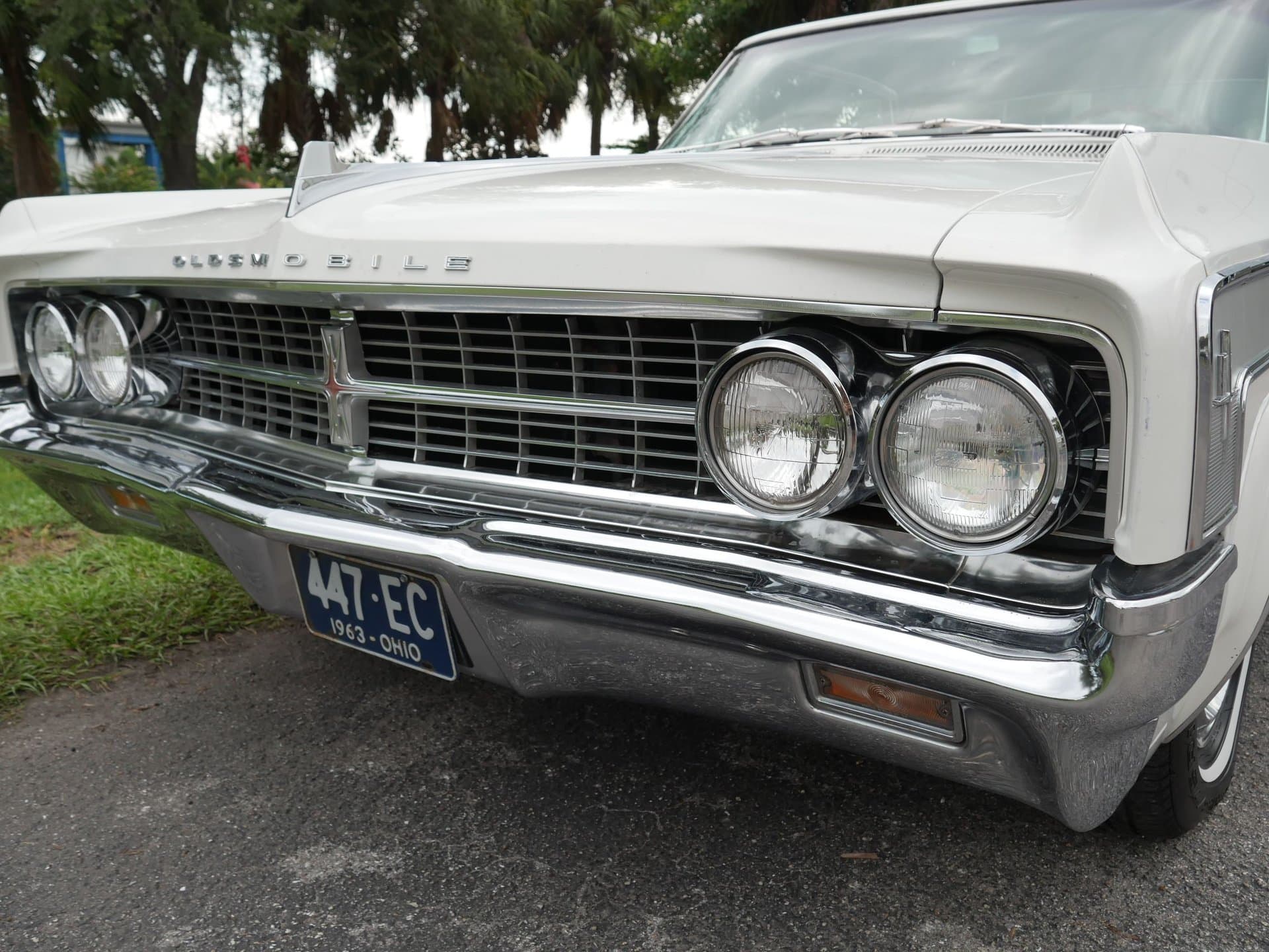 1963 Oldsmobile Starfire thumbnail 10